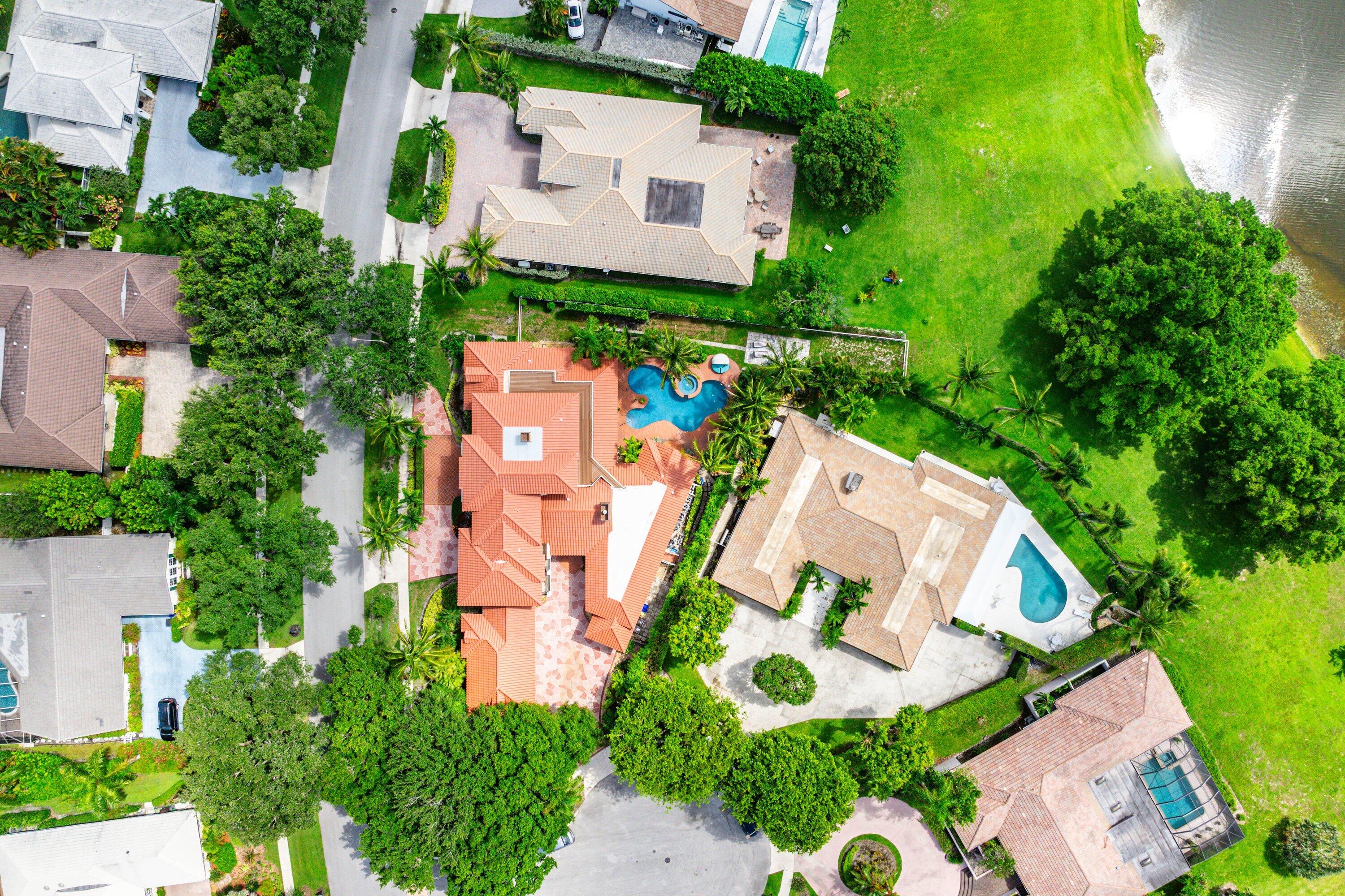 PRESIDENT COUNTRY CLUB 4 - Residential Lease
