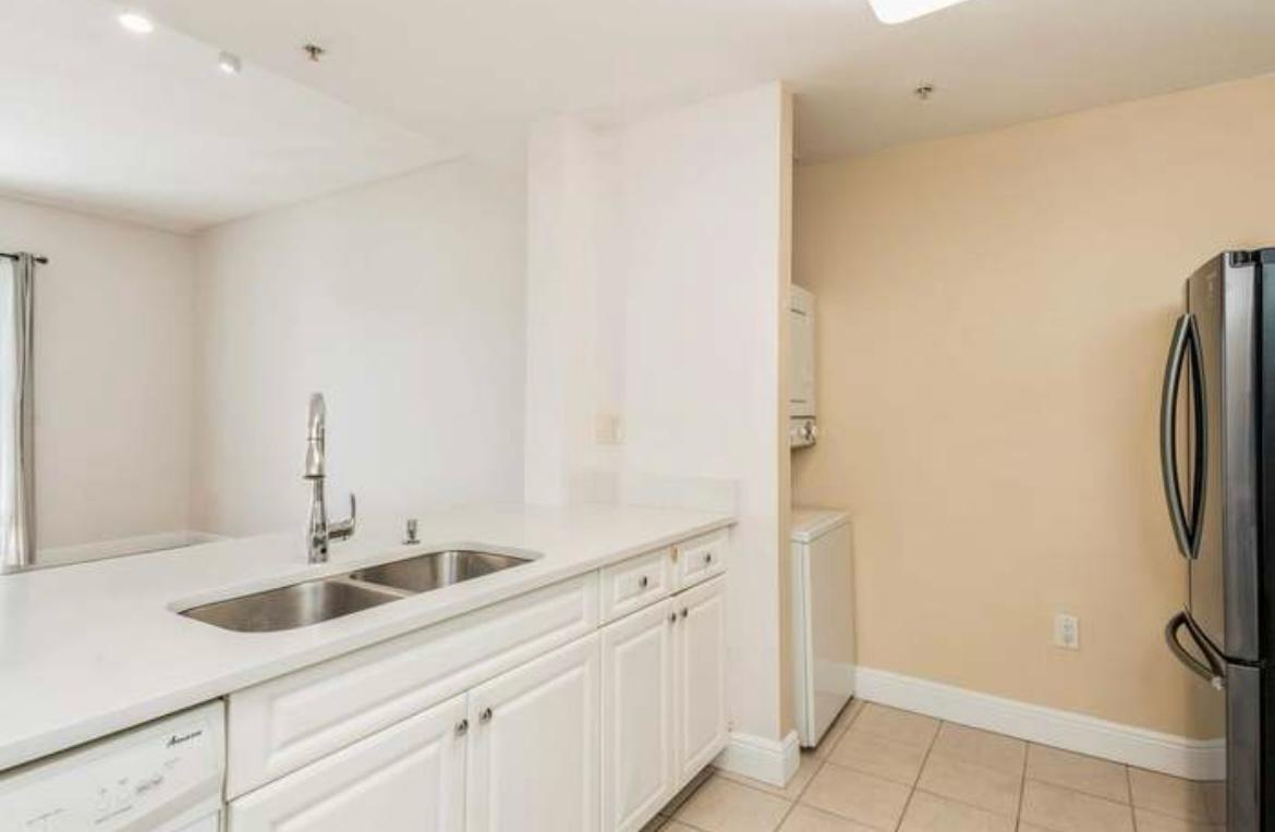 VILLAGE AT ABACOA CONDO - Residential Lease