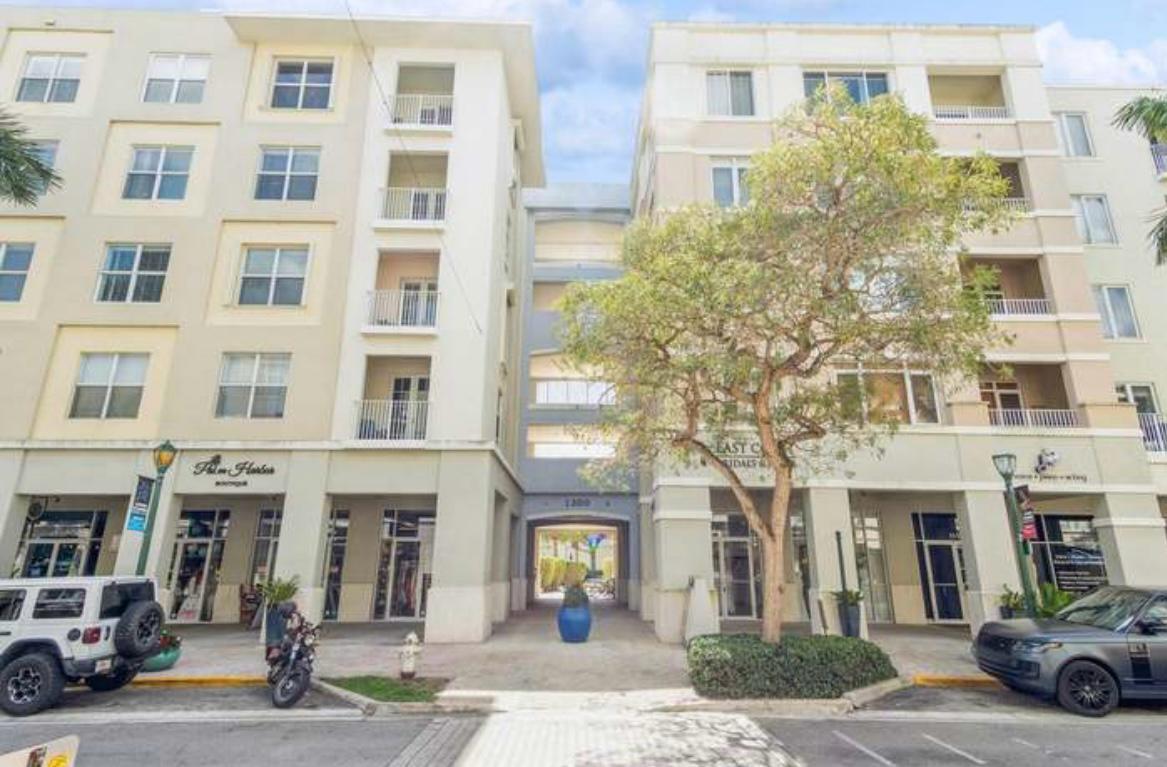 VILLAGE AT ABACOA CONDO - Residential Lease