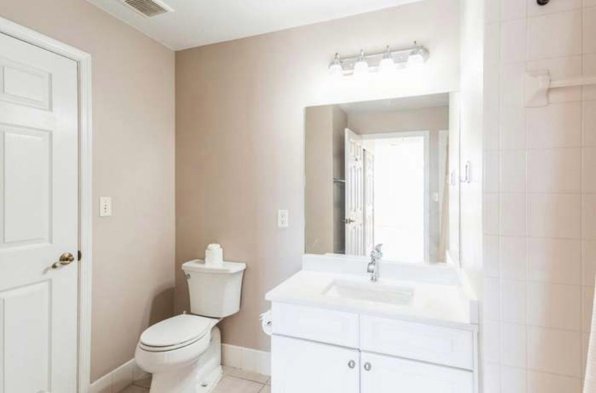 VILLAGE AT ABACOA CONDO - Residential Lease