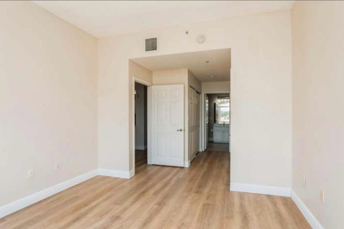 VILLAGE AT ABACOA CONDO - Residential Lease