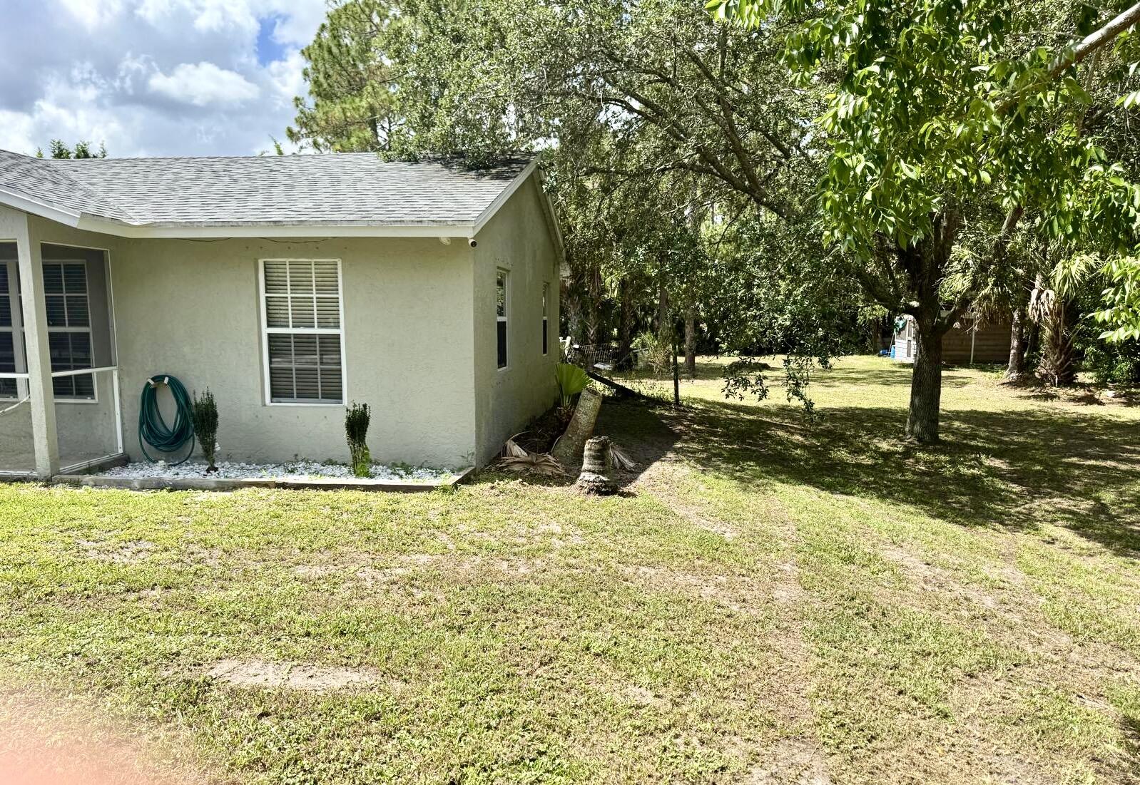 13-42-40~N 245.2 FT OF S 500.4 FT OF E 203.3 FT OF - Residential