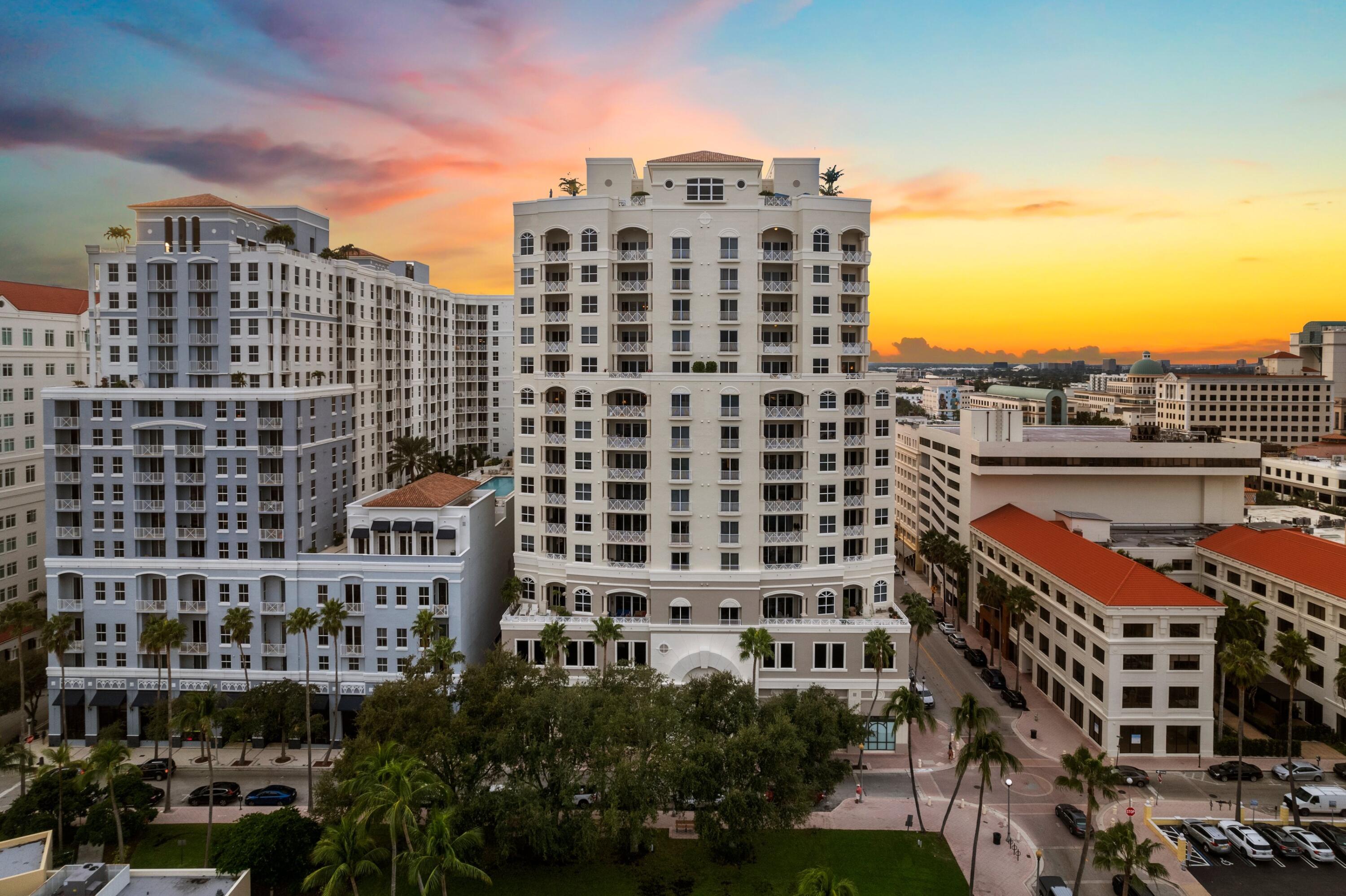 ESPLANADE GRANDE CONDO - Residential