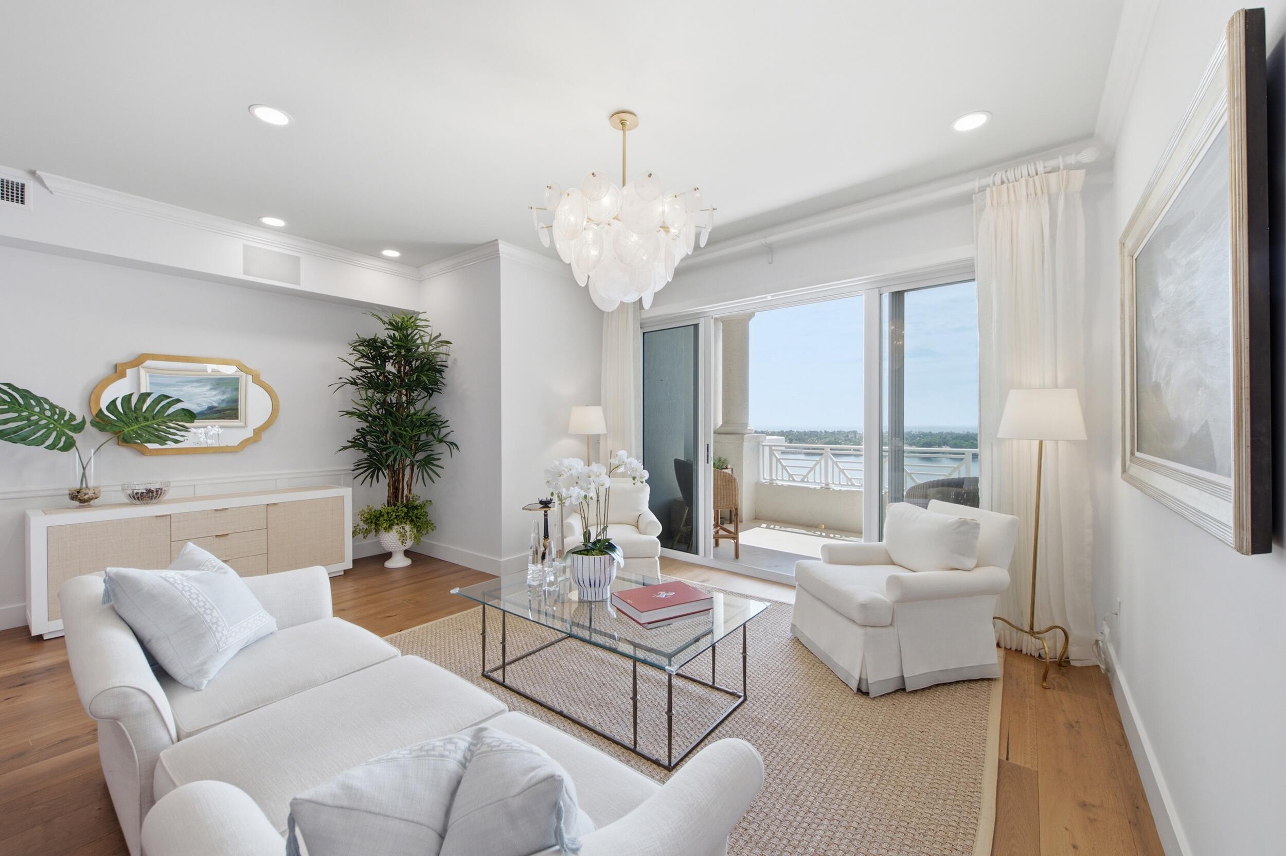 ESPLANADE GRANDE CONDO - Residential