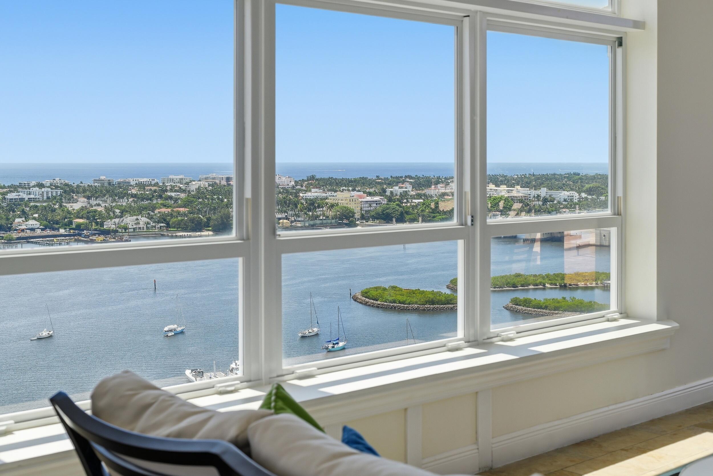 ESPLANADE GRANDE CONDO - Residential