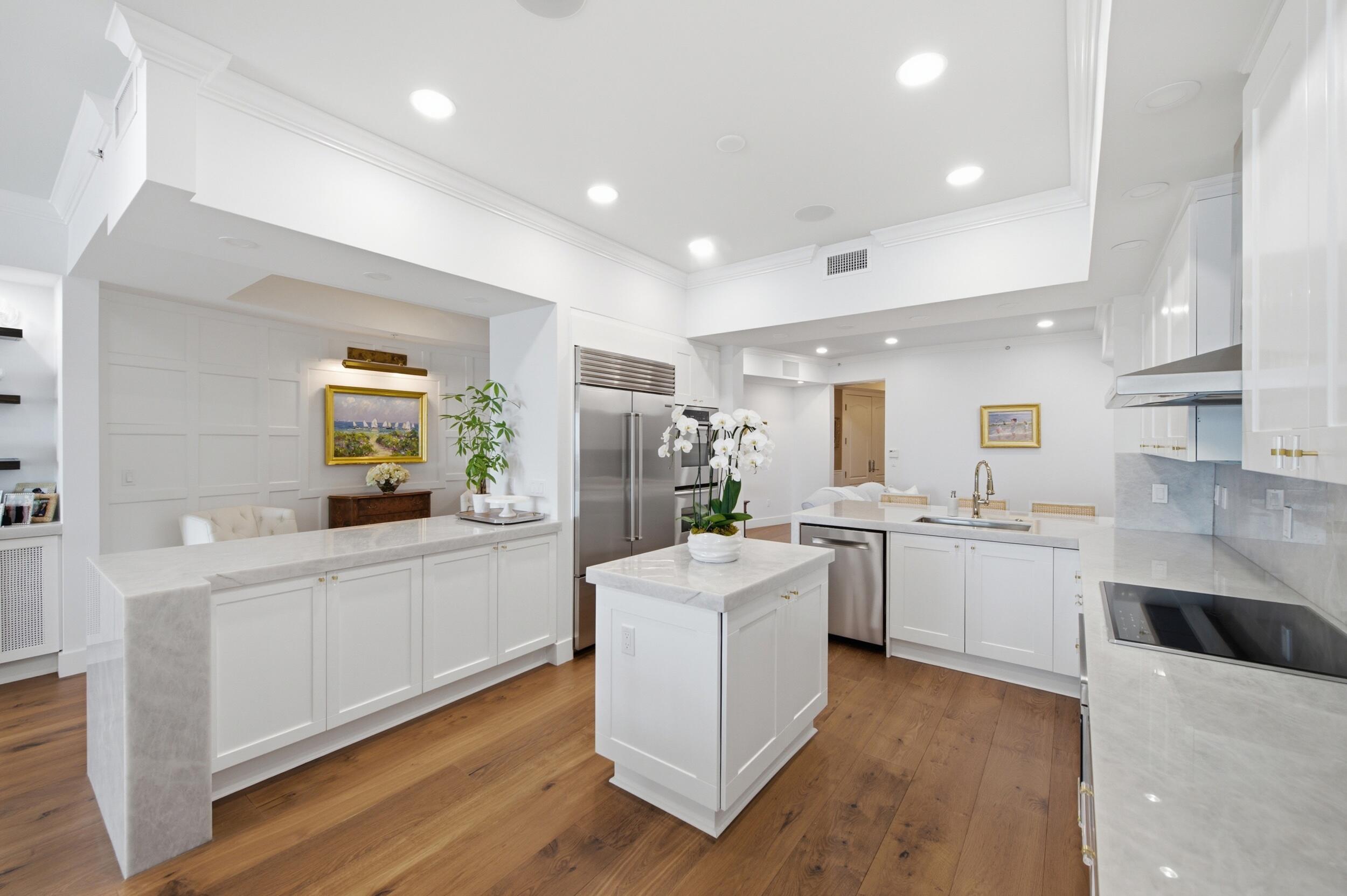 ESPLANADE GRANDE CONDO - Residential