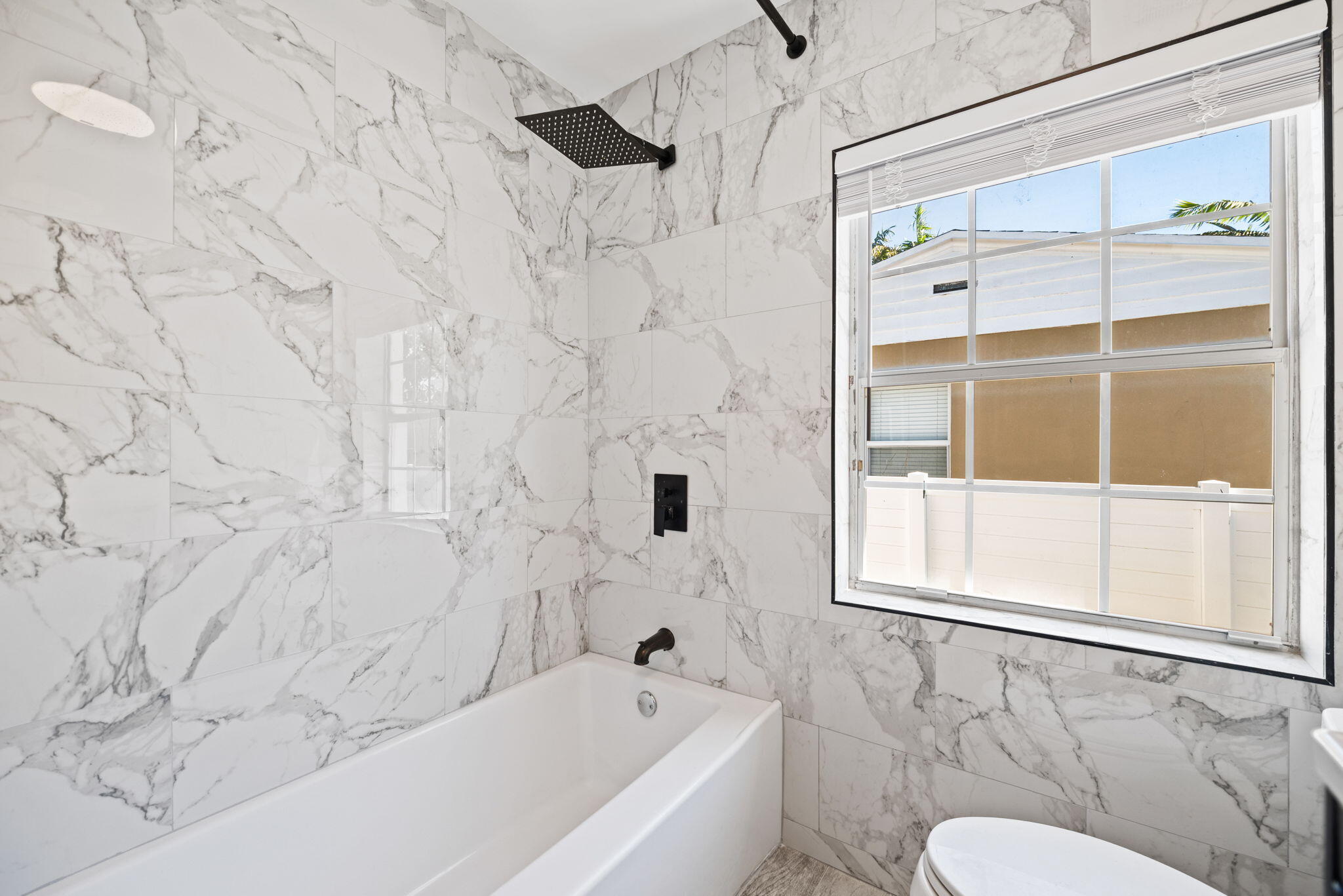 HOLLYWOOD - Residential