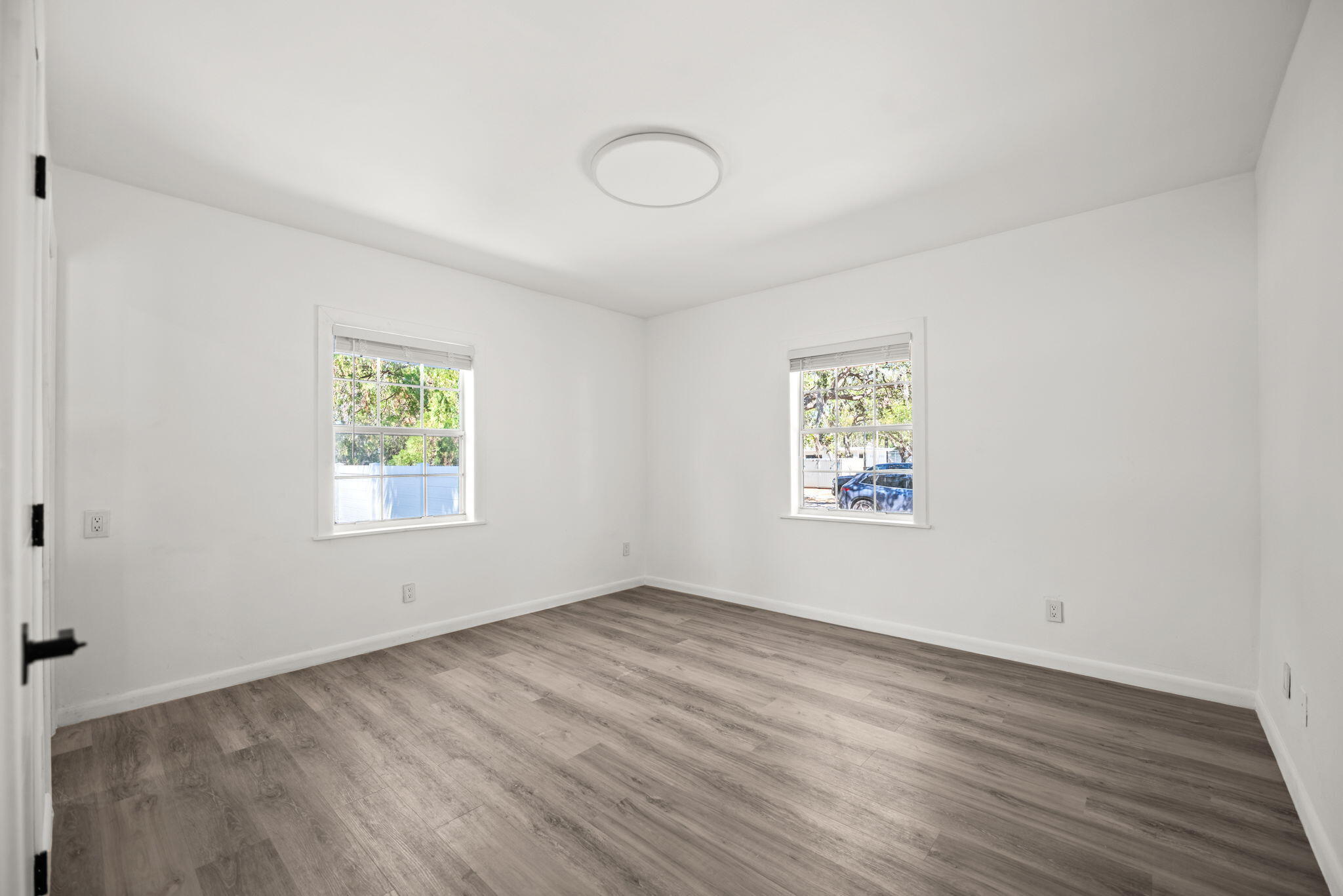 HOLLYWOOD - Residential