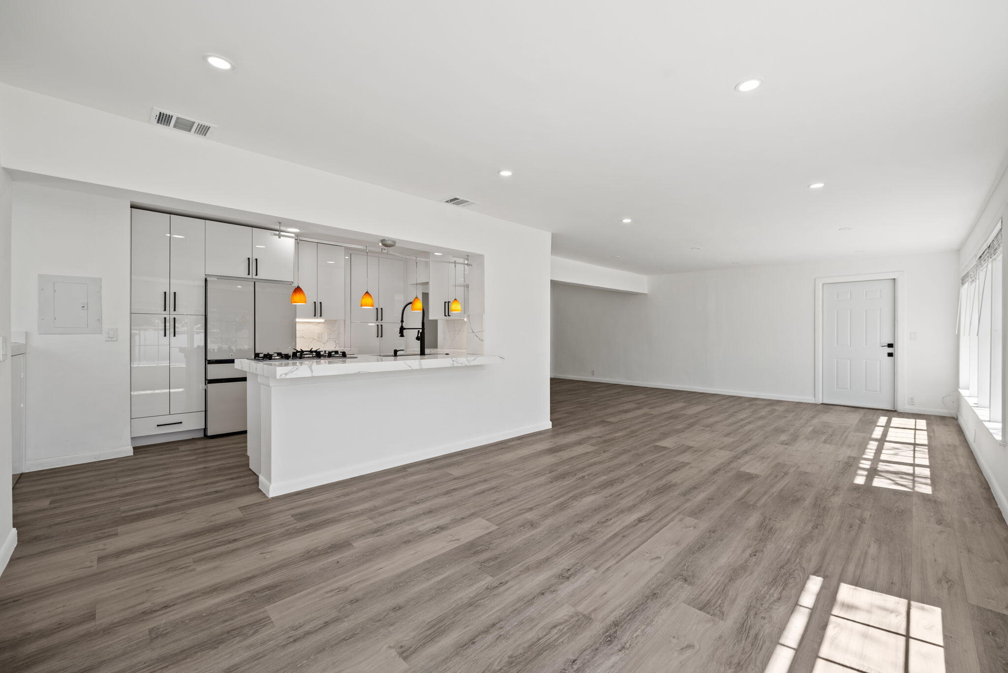 HOLLYWOOD - Residential