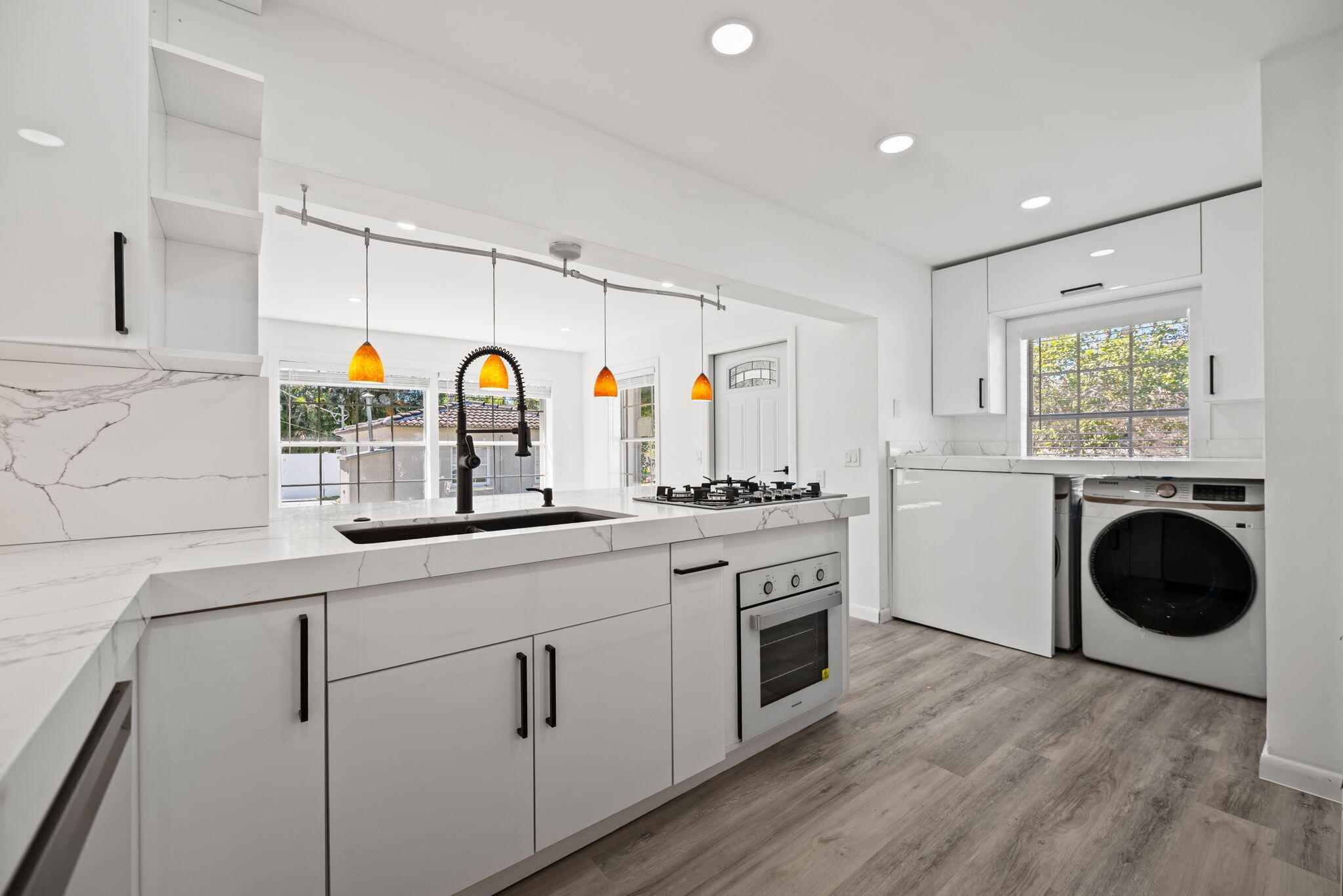 HOLLYWOOD - Residential