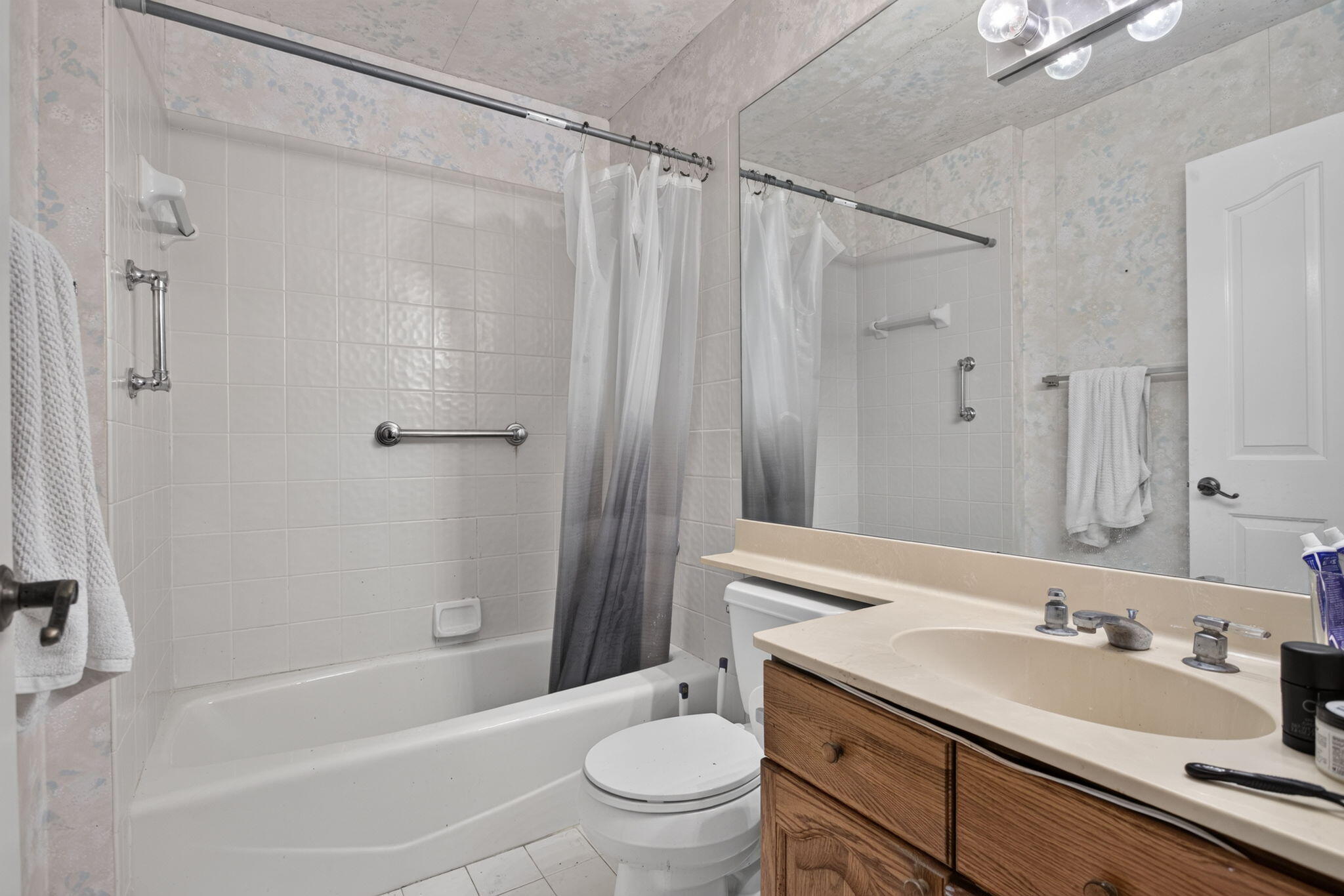 PALM-AIRE OAKS COURSE ESTATES - Residential