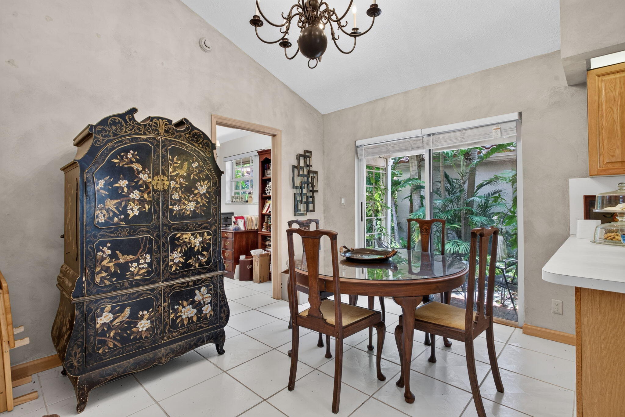 PALM-AIRE OAKS COURSE ESTATES - Residential