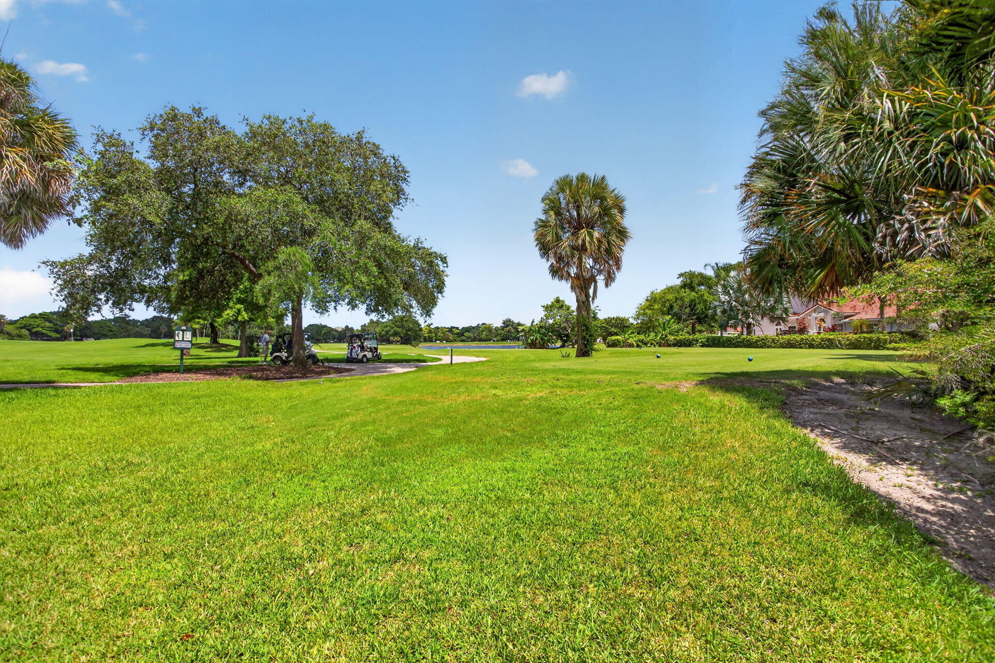 PALM-AIRE OAKS COURSE ESTATES - Residential