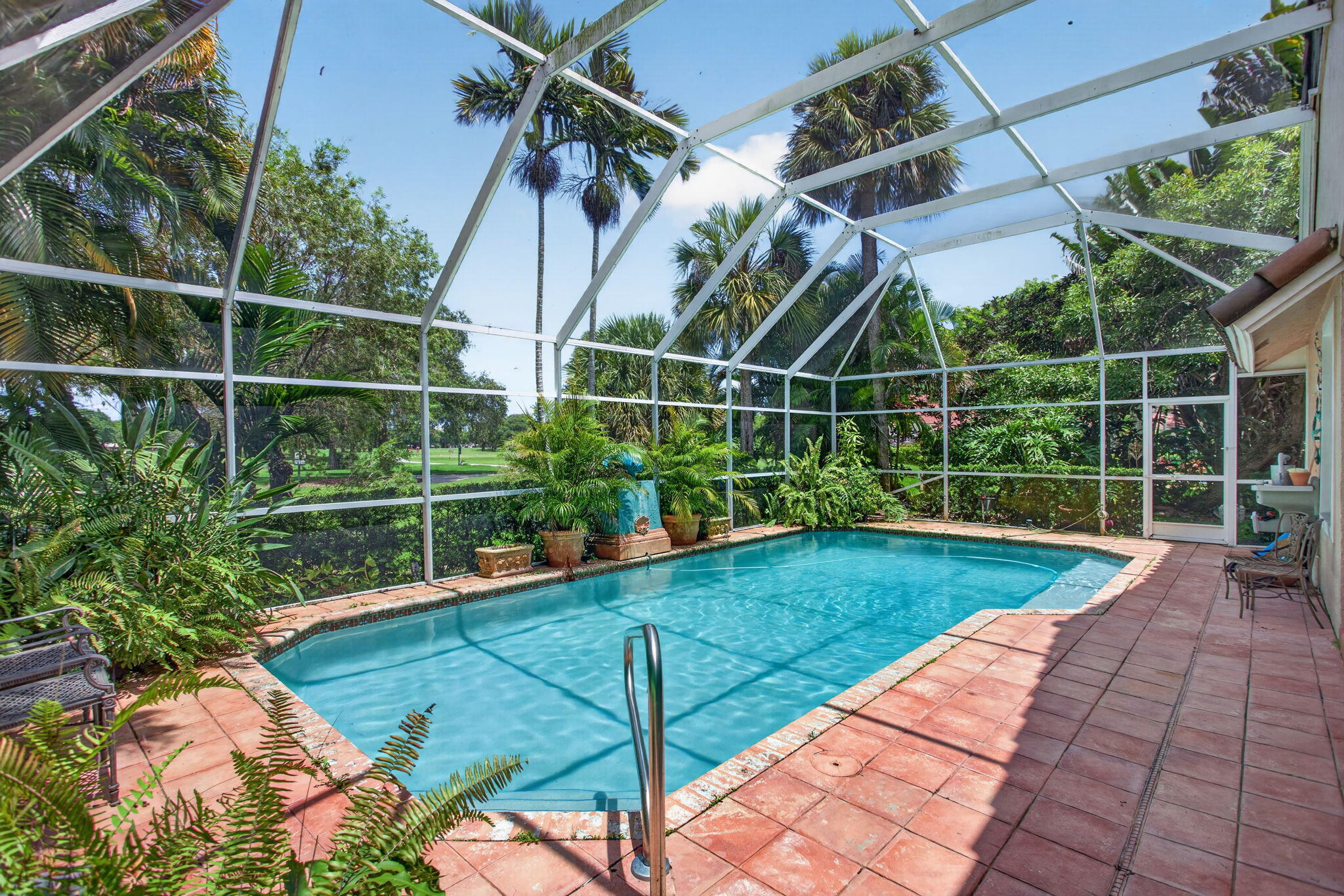PALM-AIRE OAKS COURSE ESTATES - Residential