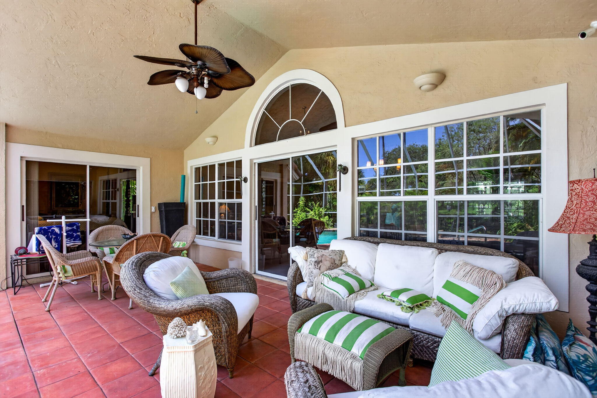 PALM-AIRE OAKS COURSE ESTATES - Residential