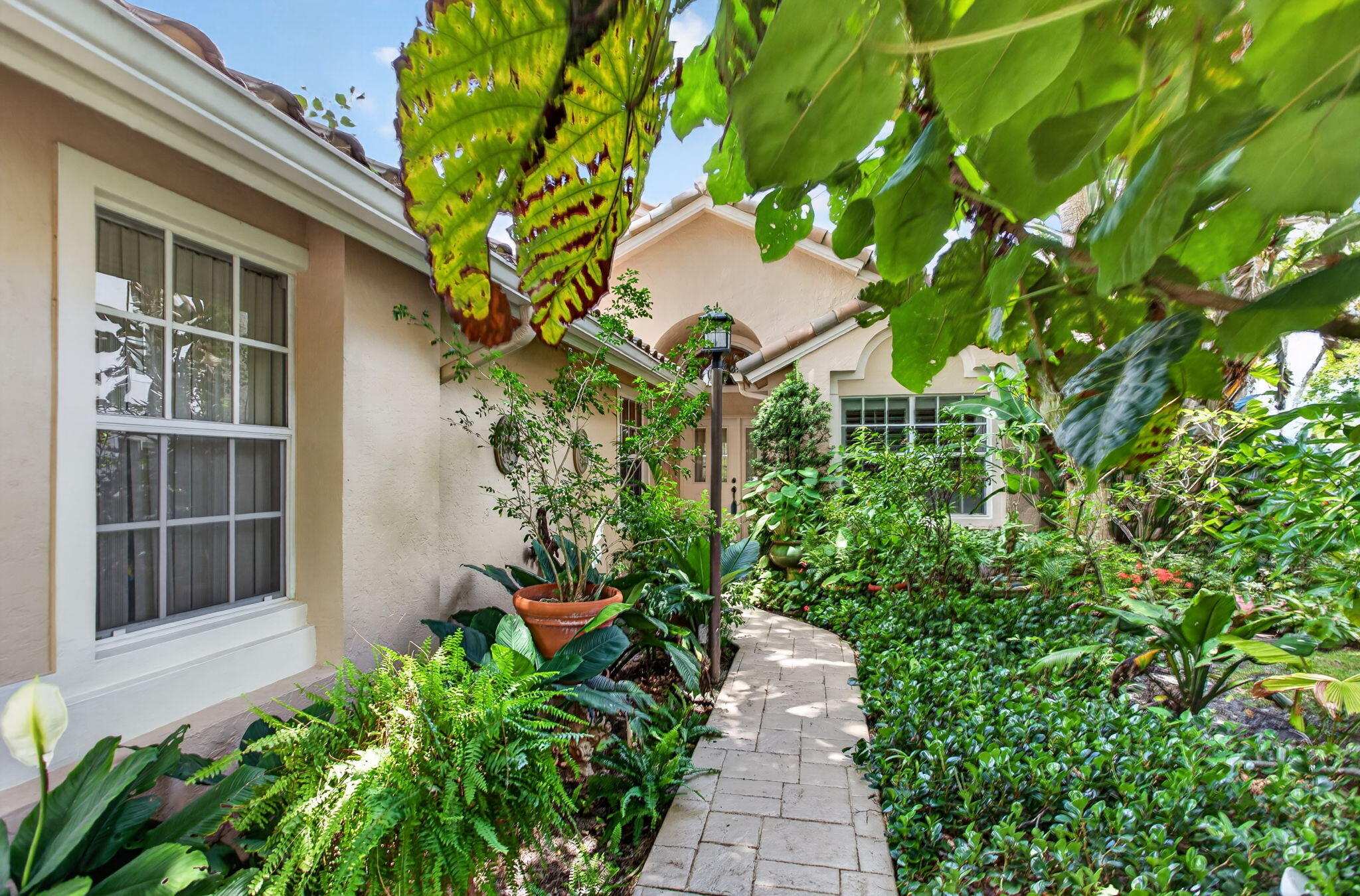 PALM-AIRE OAKS COURSE ESTATES - Residential
