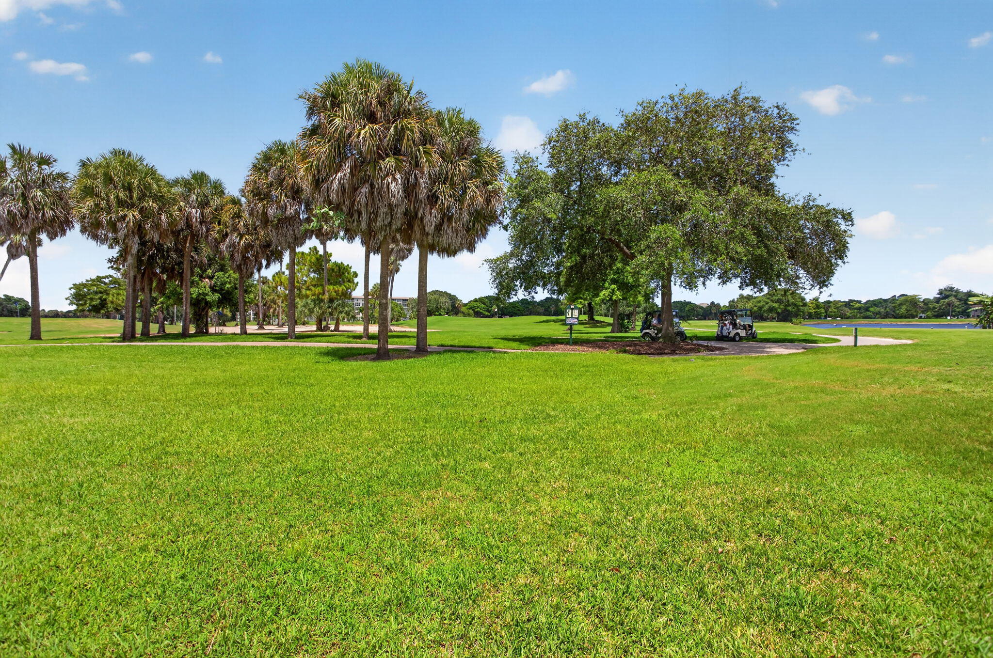 PALM-AIRE OAKS COURSE ESTATES - Residential