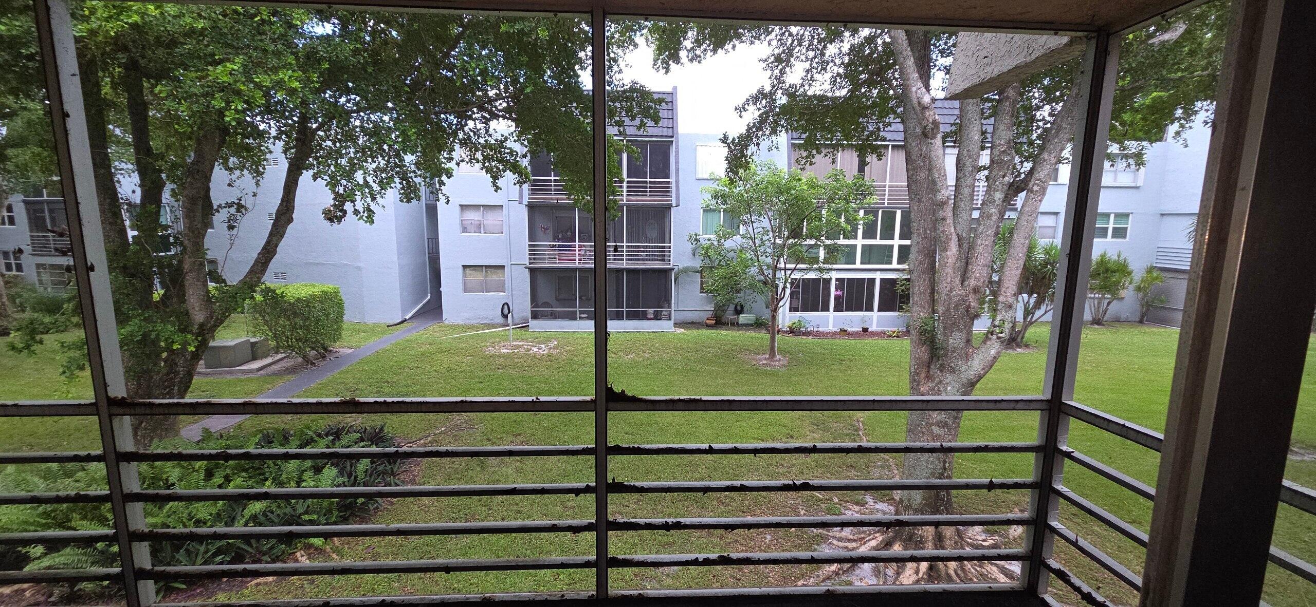 LIME BAY CONDOMINIUM 8 - Residential
