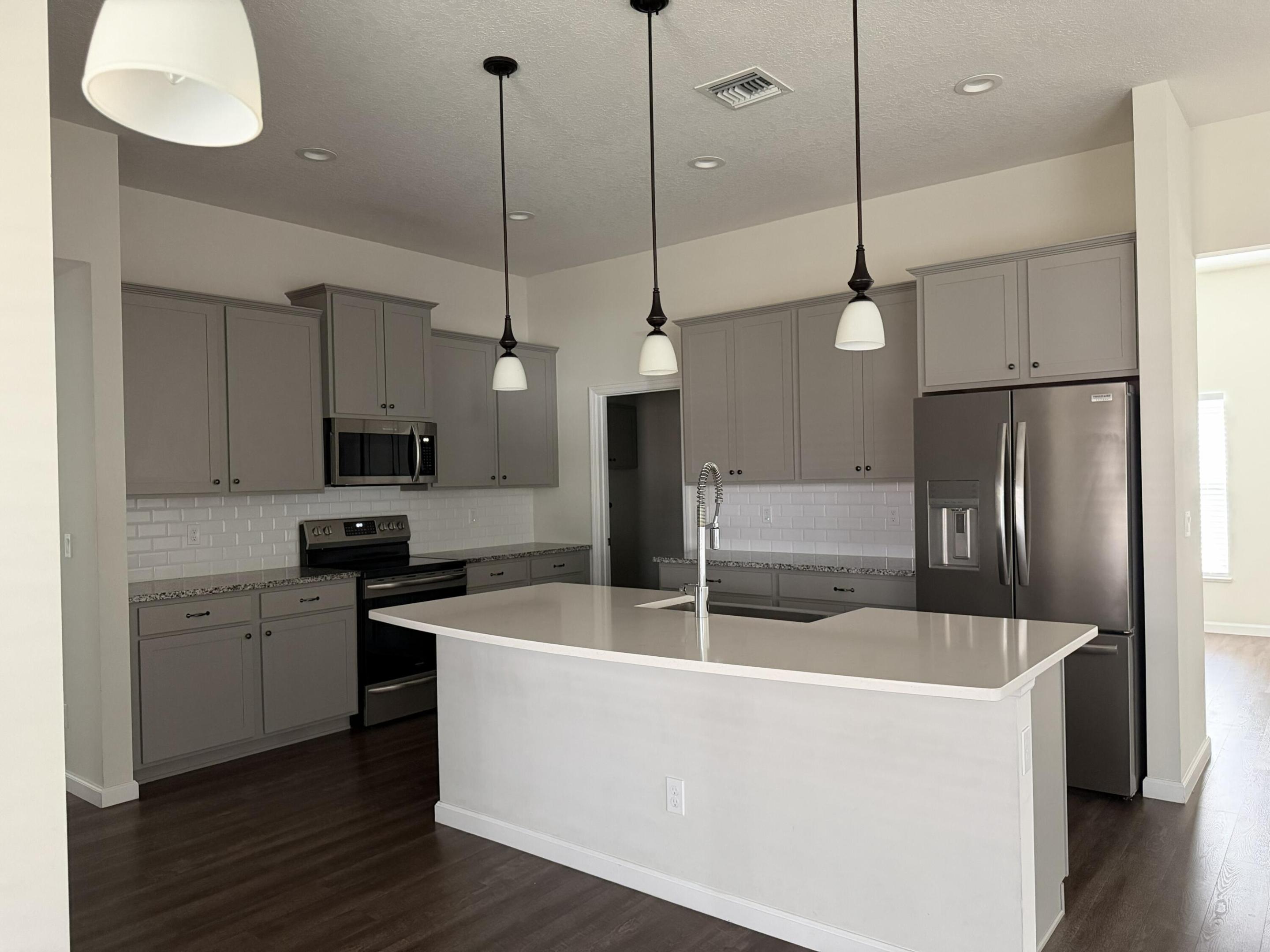 PORT ST LUCIE SECTION  34 - Residential Lease