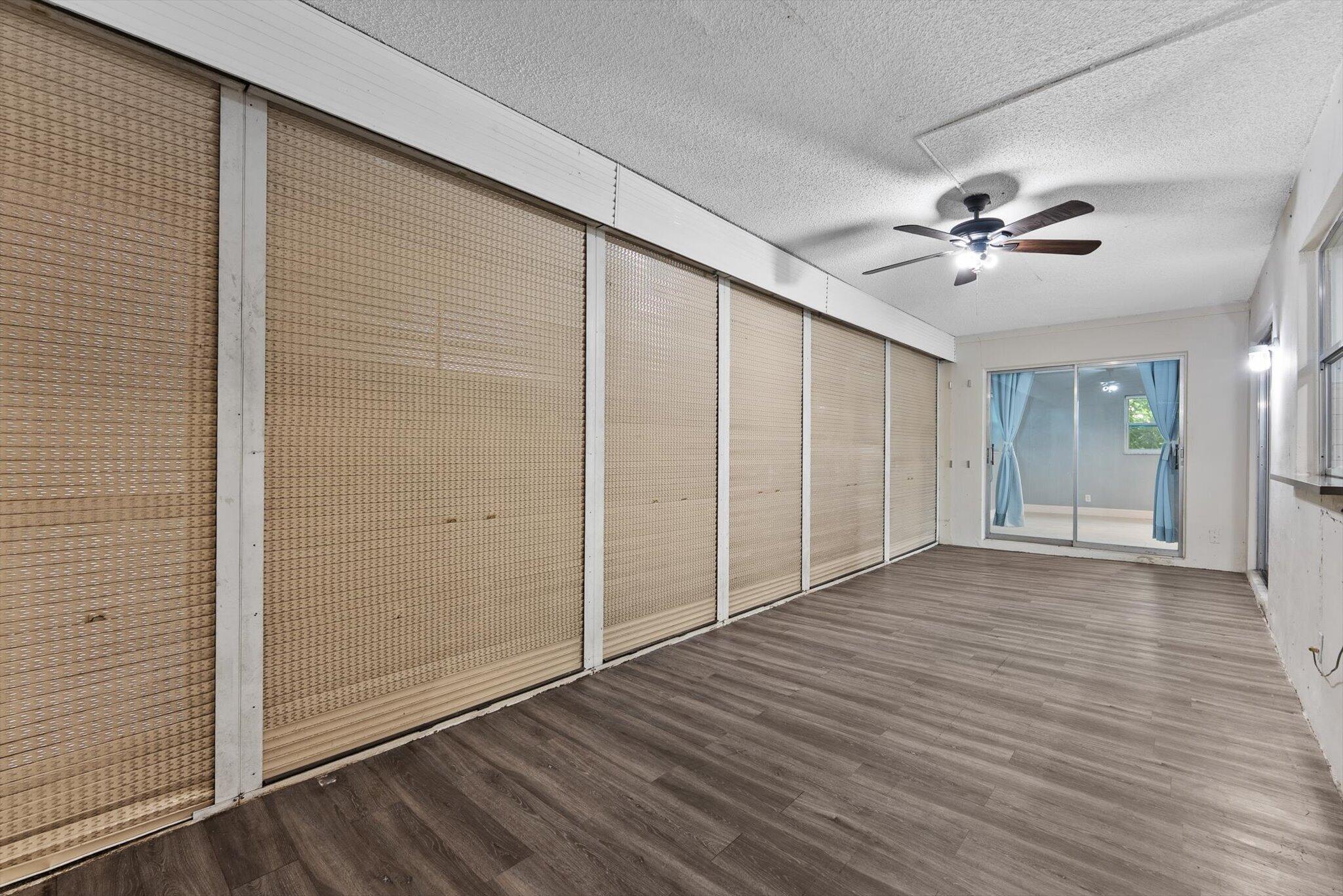 CRYSTAL LAKE 4TH SEC - Residential