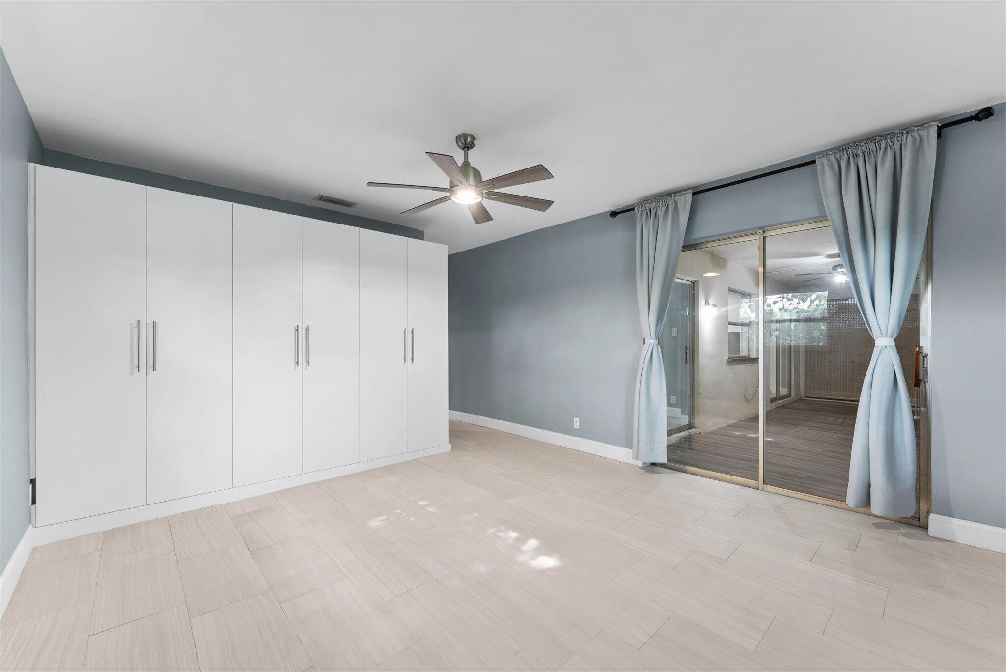 CRYSTAL LAKE 4TH SEC - Residential