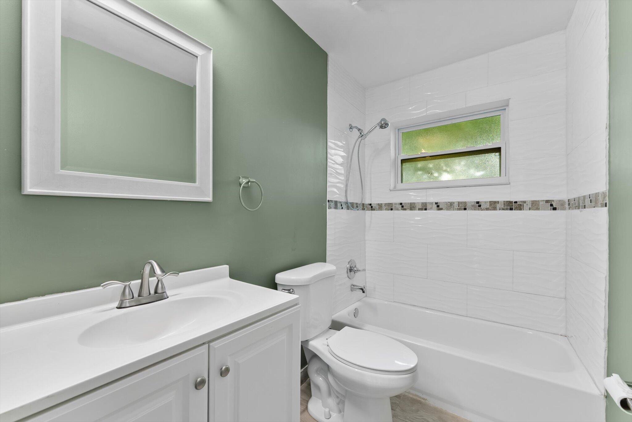 CRYSTAL LAKE 4TH SEC - Residential