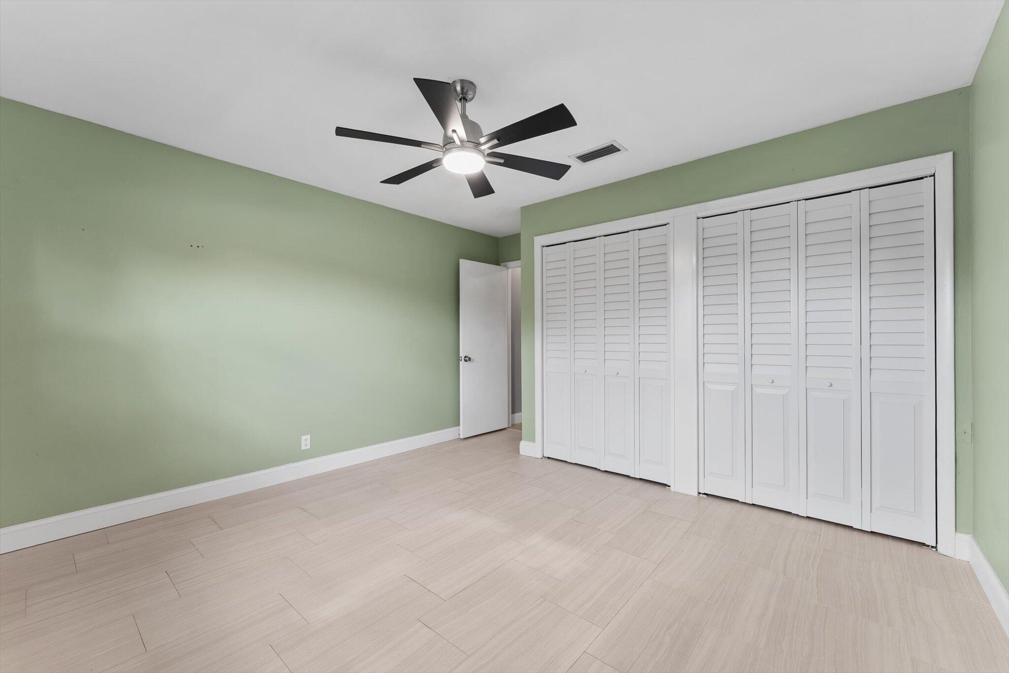 CRYSTAL LAKE 4TH SEC - Residential