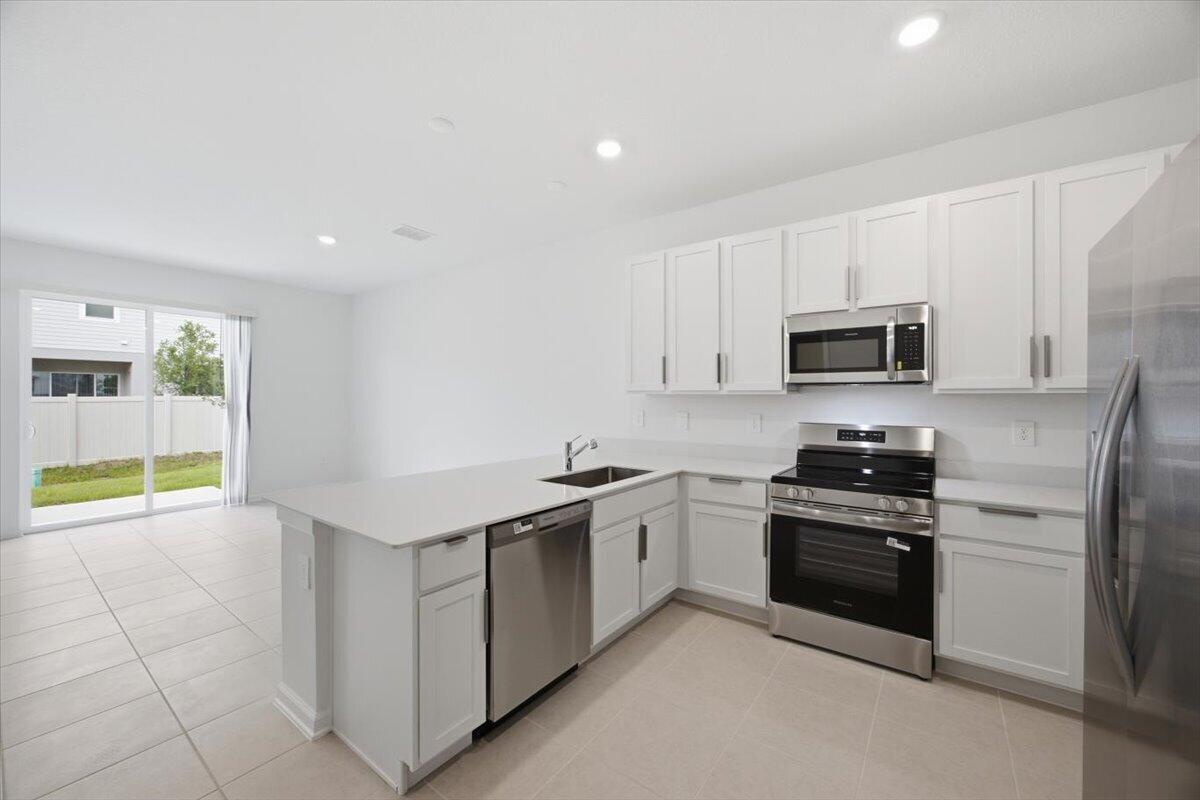 WESTVIEW POD A PHASE 3 - Residential Lease