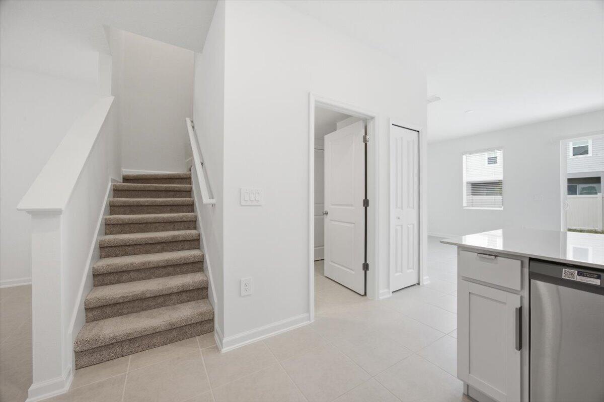 WESTVIEW POD A PHASE 3 - Residential Lease