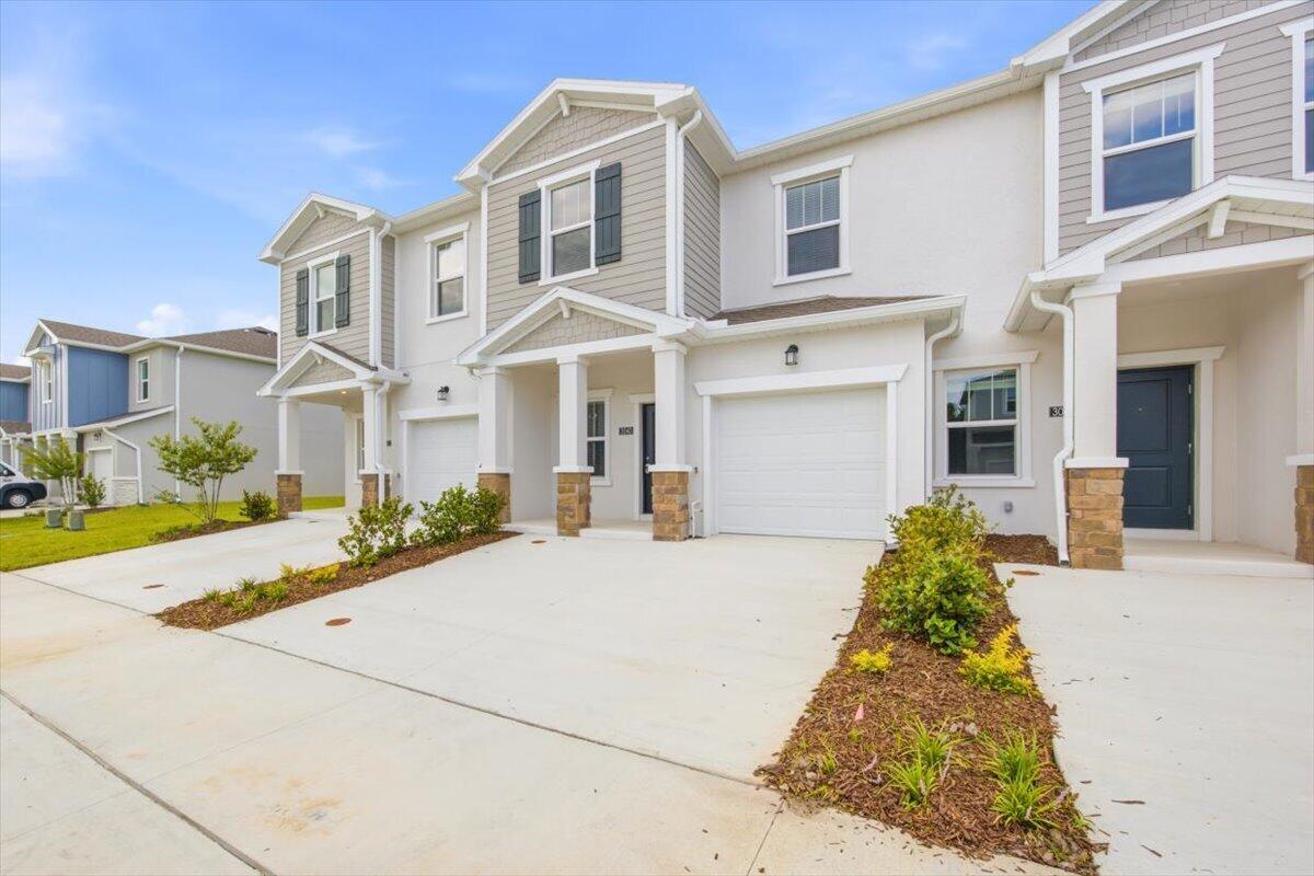 WESTVIEW POD A PHASE 3 - Residential Lease