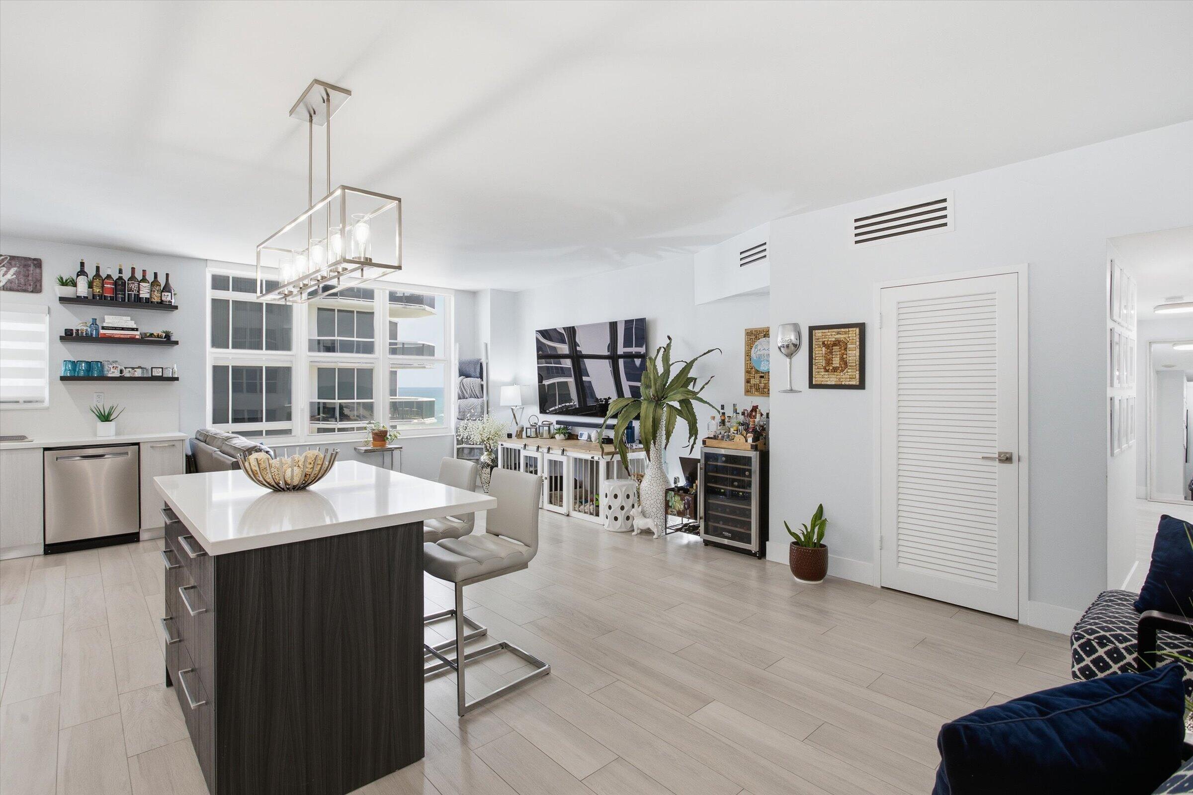 MIMOSA CONDO - Residential