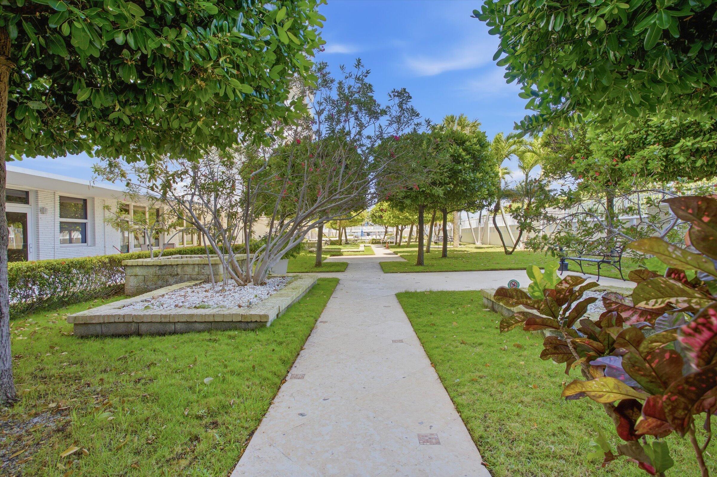 MIMOSA CONDO - Residential