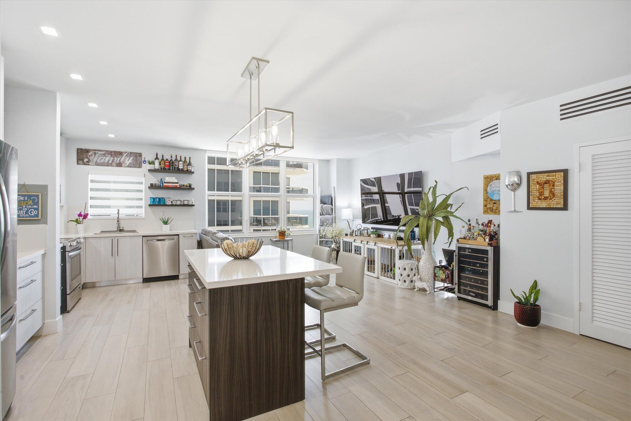MIMOSA CONDO - Residential
