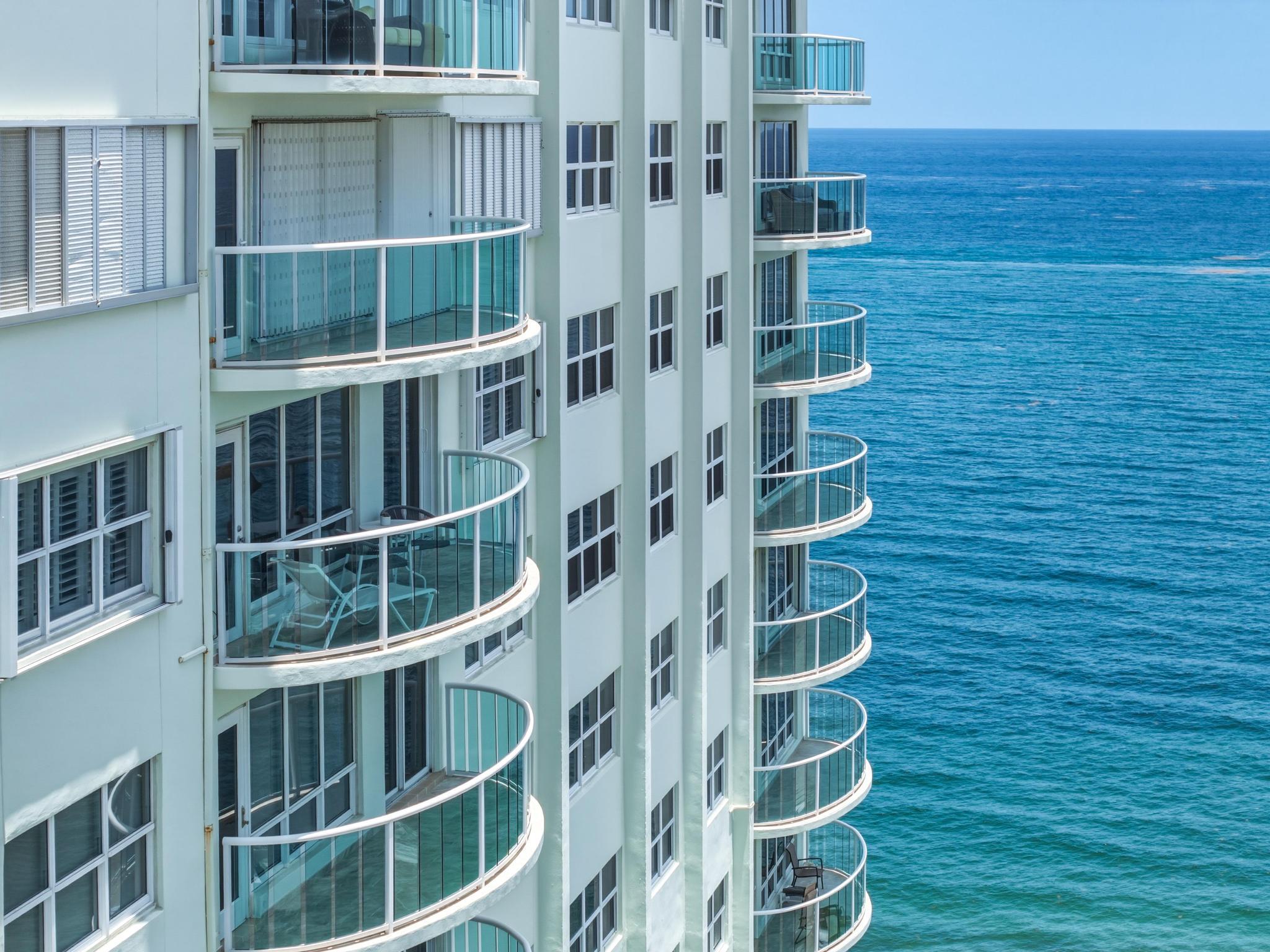 SOUTHPOINT CONDO - Residential
