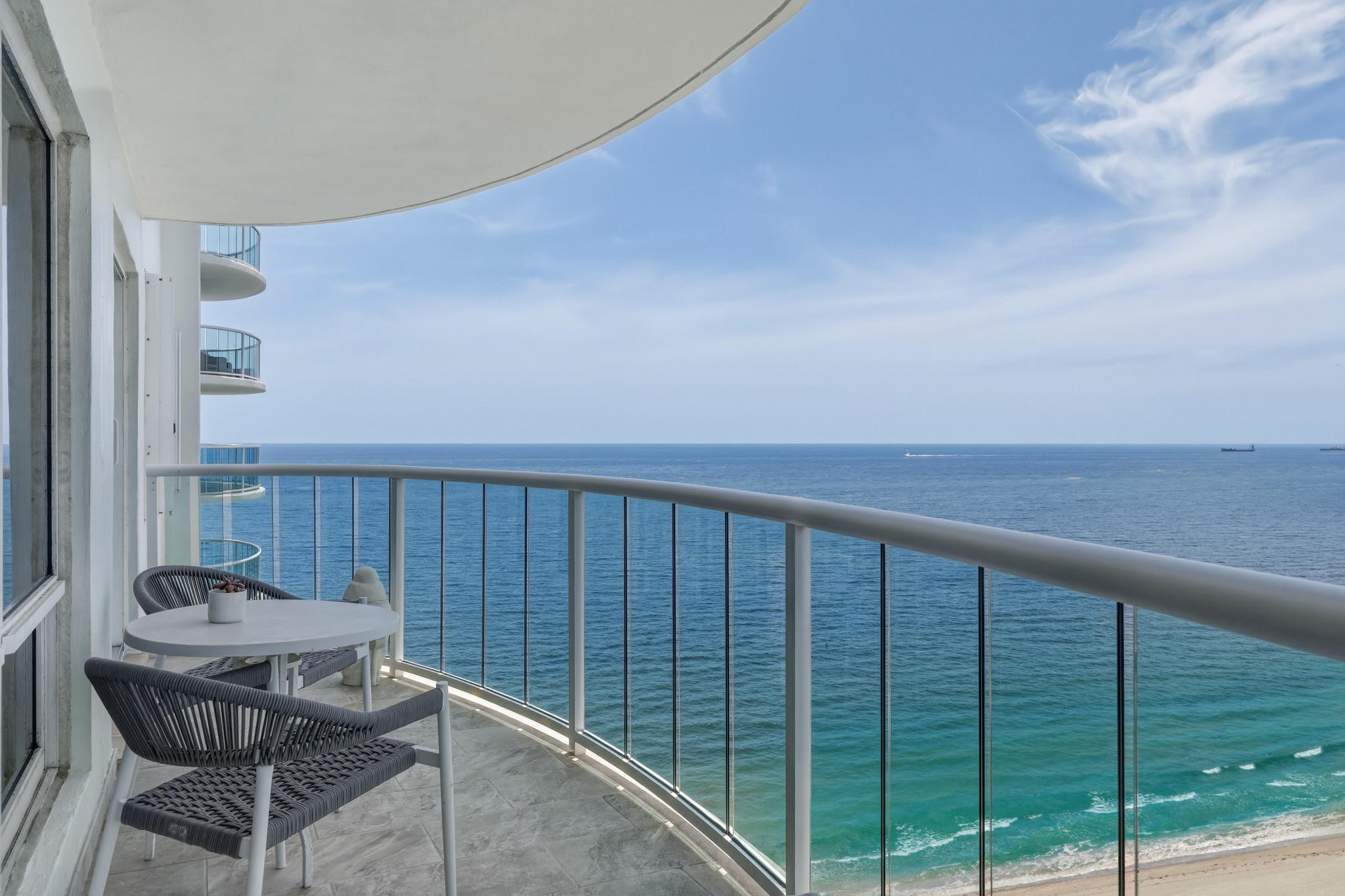 SOUTHPOINT CONDO - Residential