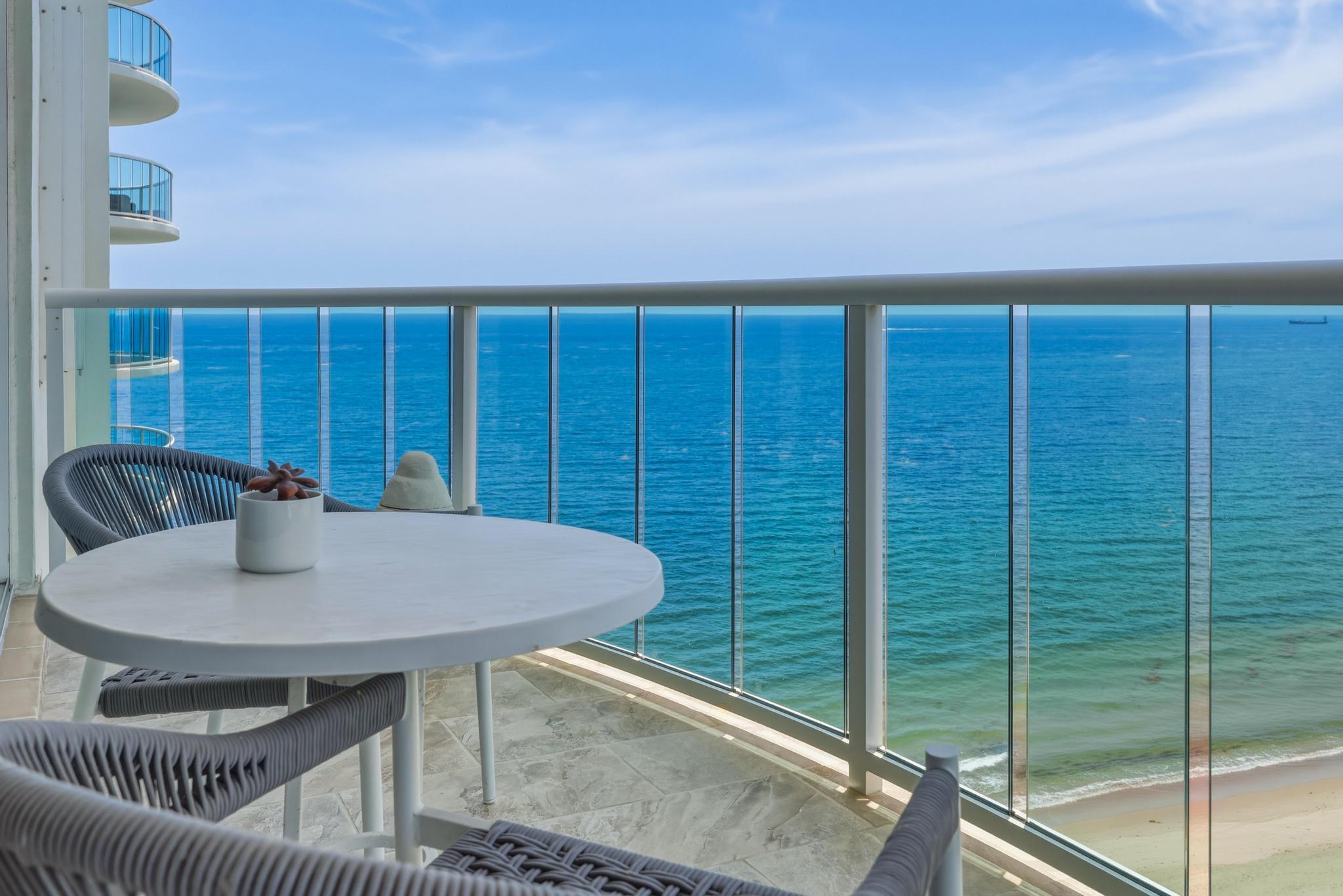 SOUTHPOINT CONDO - Residential