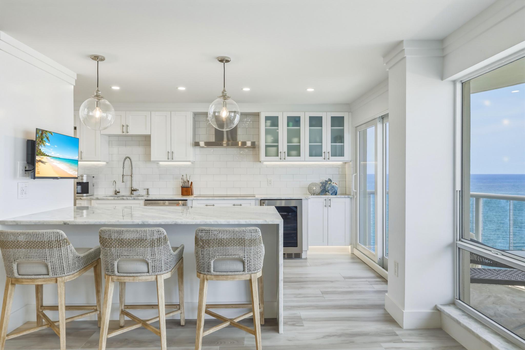 SOUTHPOINT CONDO - Residential