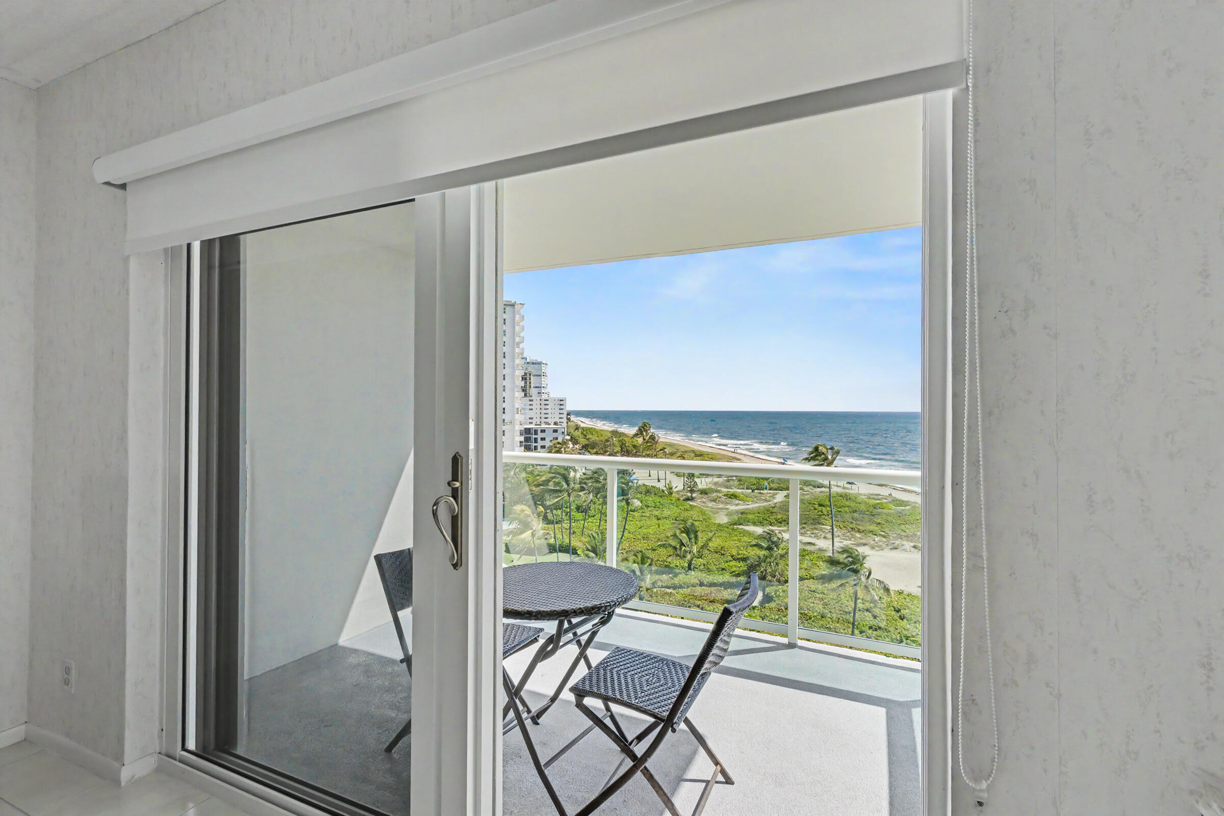 STARLIGHT TOWERS CONDO - Residential