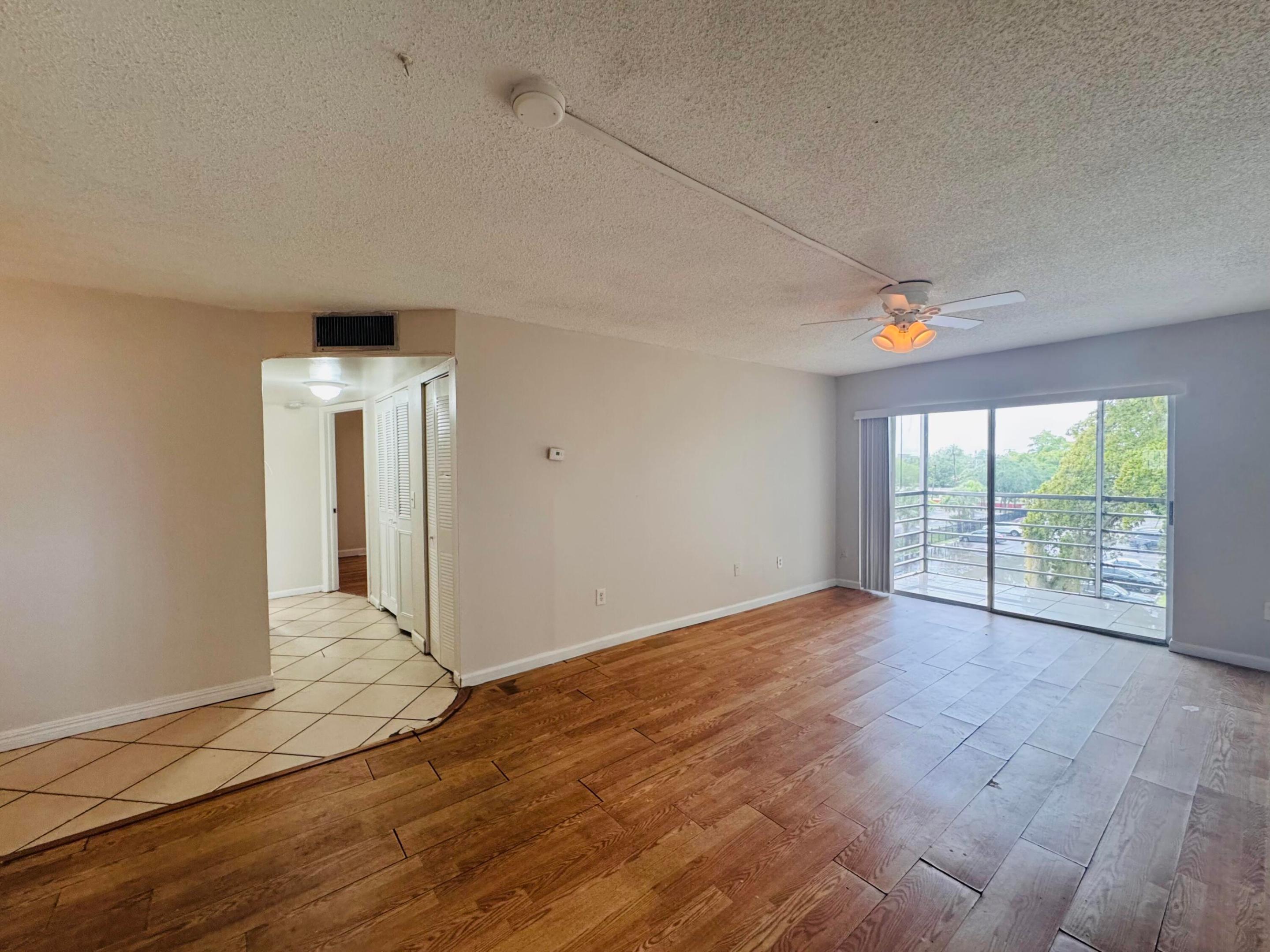 BROOKFIELD SQUARE CONDO - Residential Lease