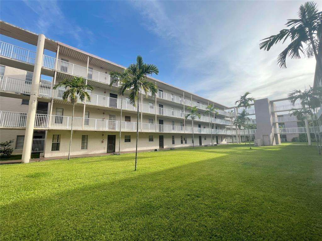 BROOKFIELD SQUARE CONDO - Residential Lease