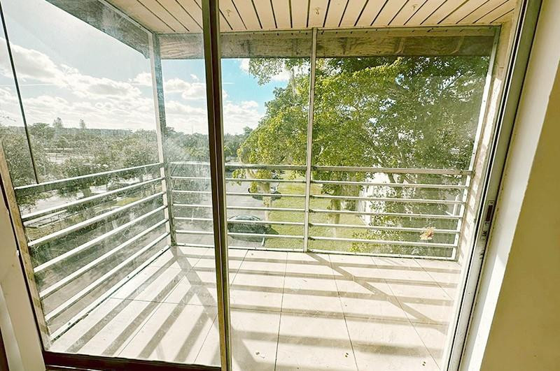BROOKFIELD SQUARE CONDO - Residential Lease