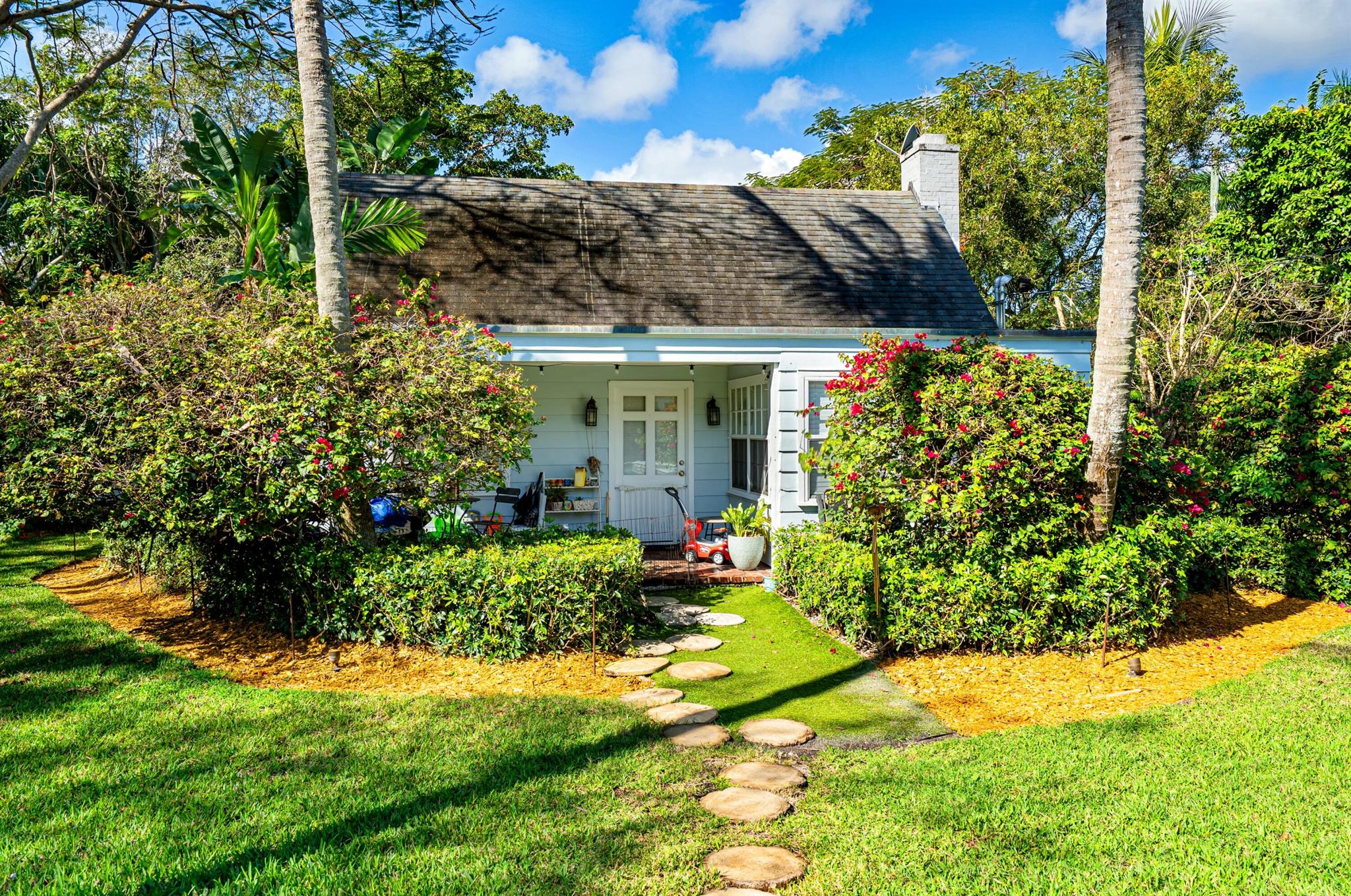 S/D OF 8-46-43, S 1/2 OF E 1/2 OF LOT 8 - Residential