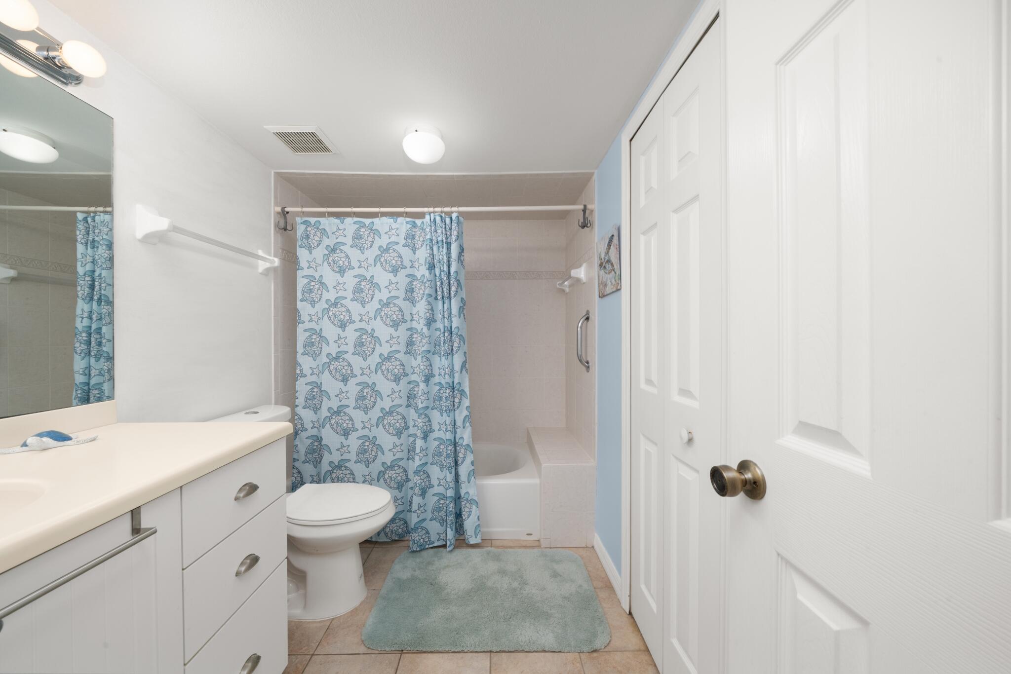 DEEANN LAKEFRONT EST - Residential