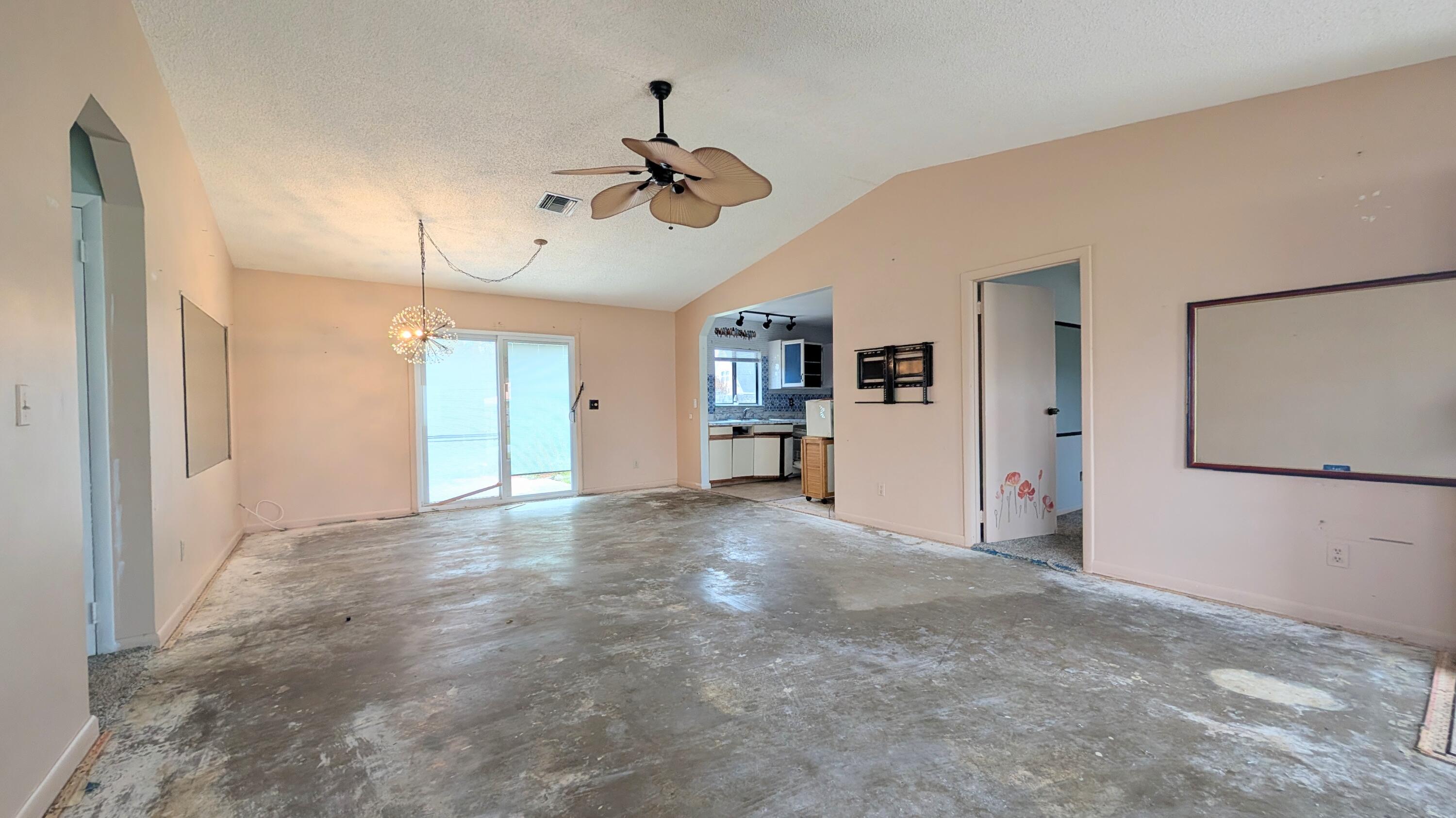 PORT ST LUCIE SECTION 18 - Residential