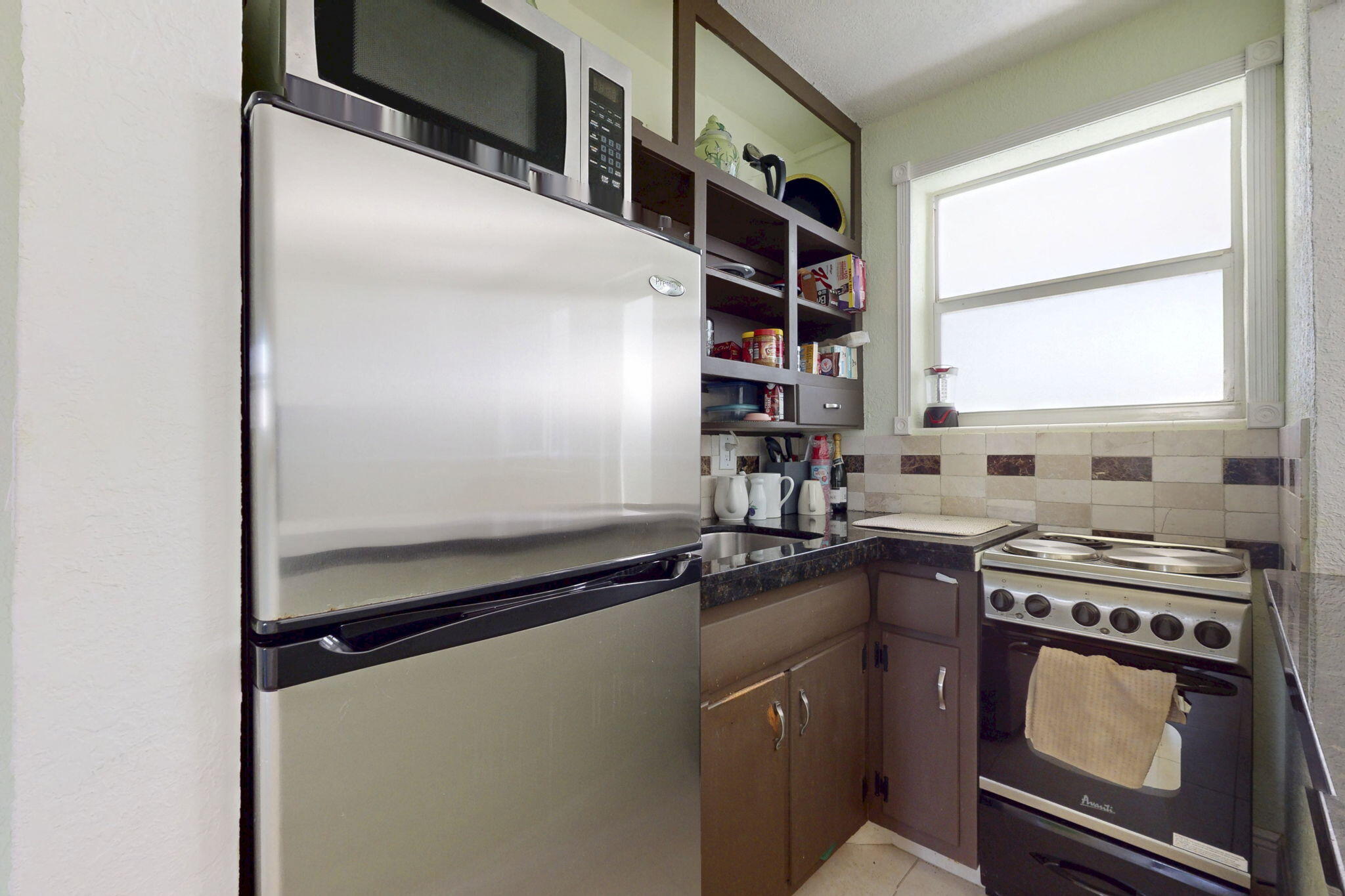 LAKE OSBORNE TOWERS CO OP APTS INC - Residential