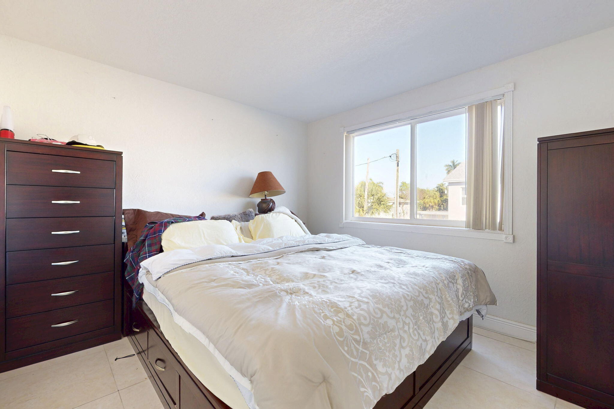 LAKE OSBORNE TOWERS CO OP APTS INC - Residential