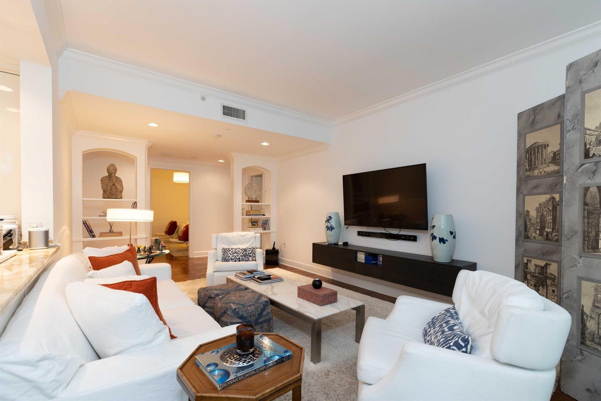 MIZNER GRAND CONDO - Residential