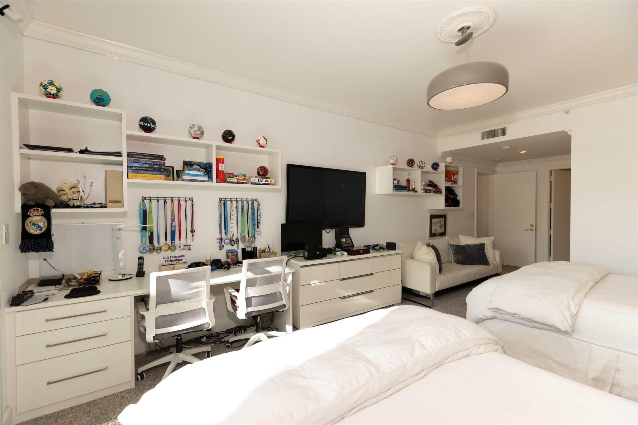 MIZNER GRAND CONDO - Residential