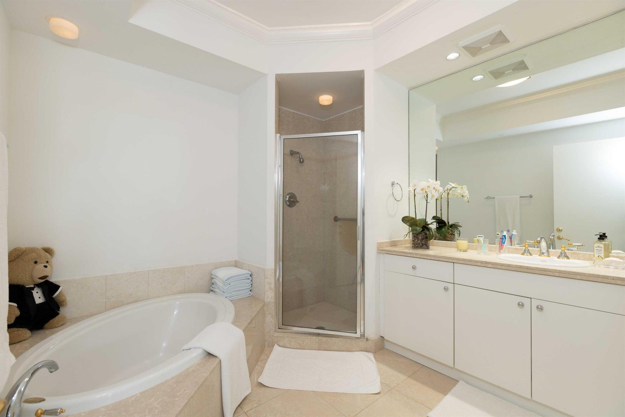 MIZNER GRAND CONDO - Residential