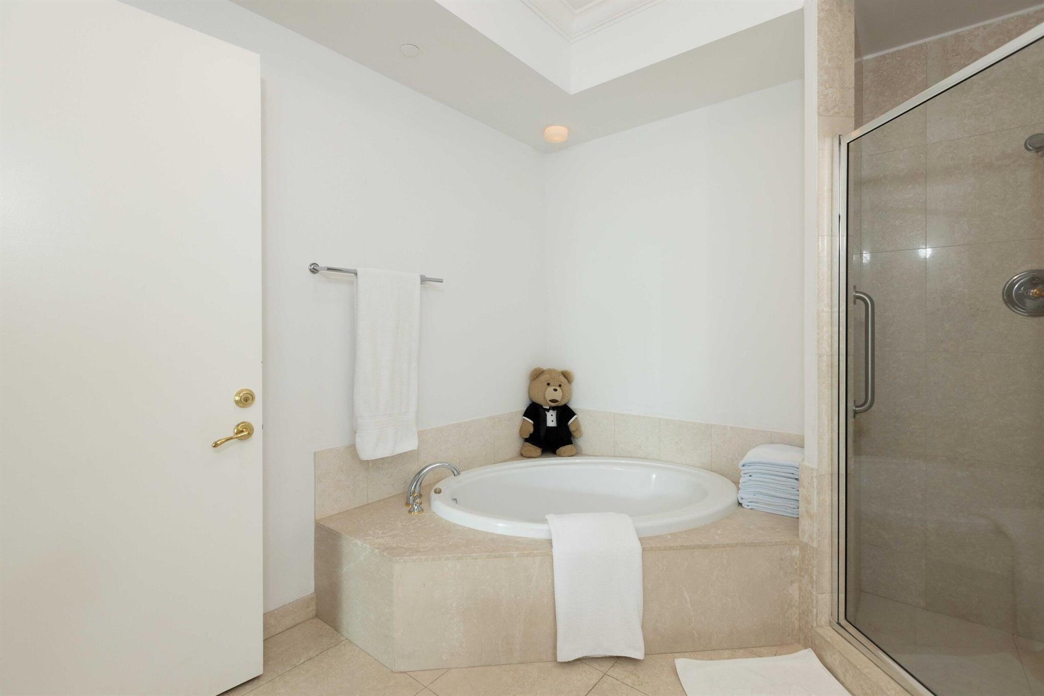 MIZNER GRAND CONDO - Residential